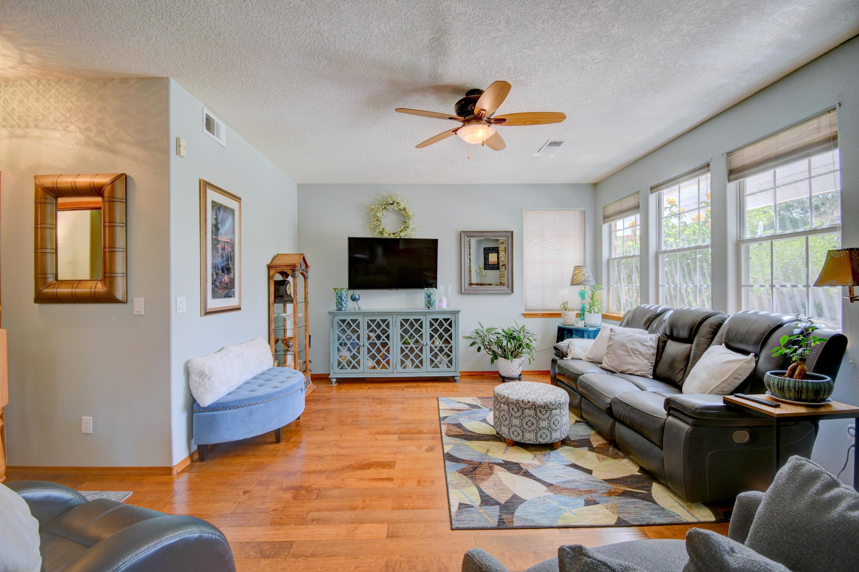 1218 Broadview Loop, Los Lunas, New Mexico image 6