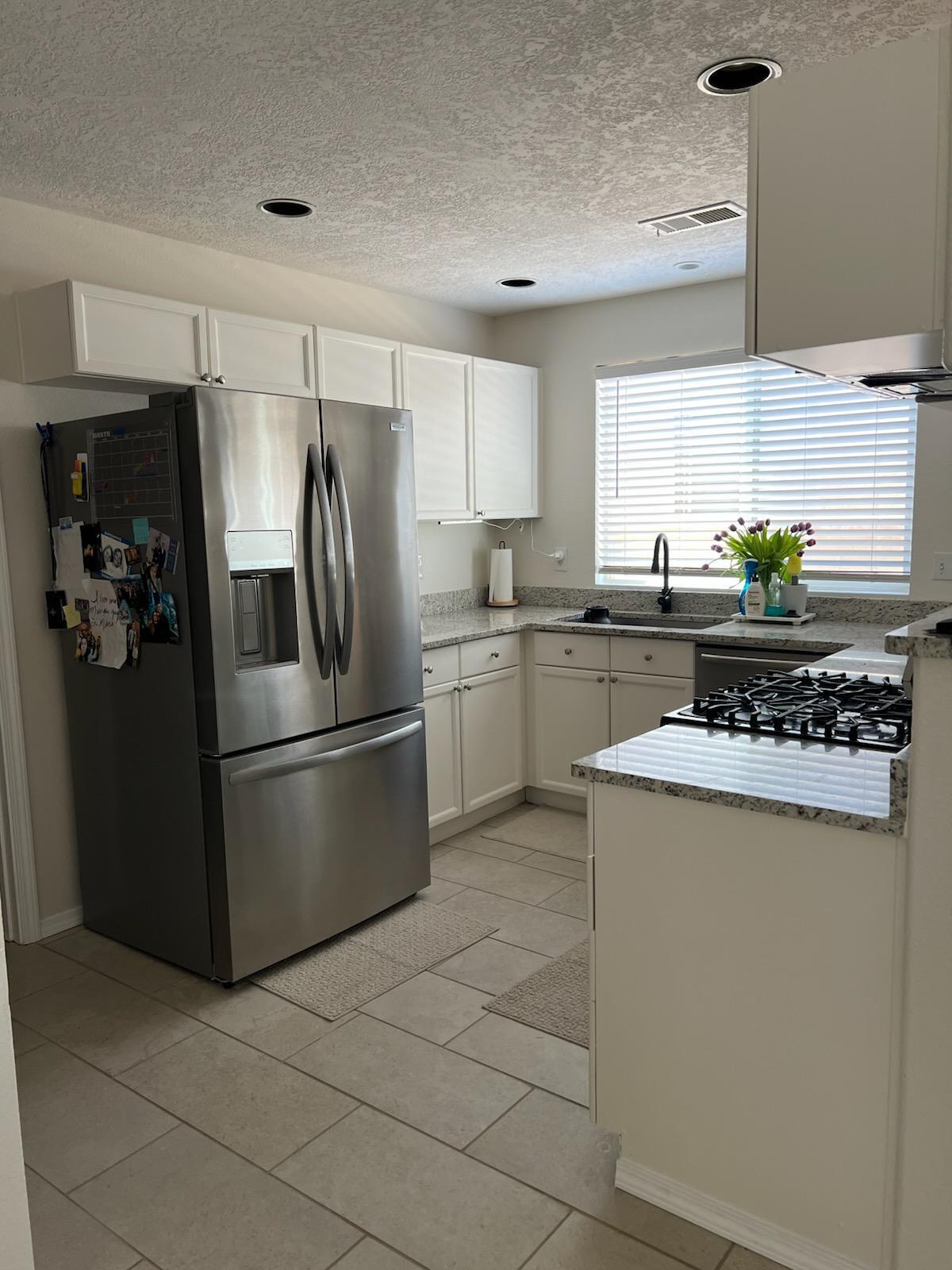 9027 Moonstone Drive NE