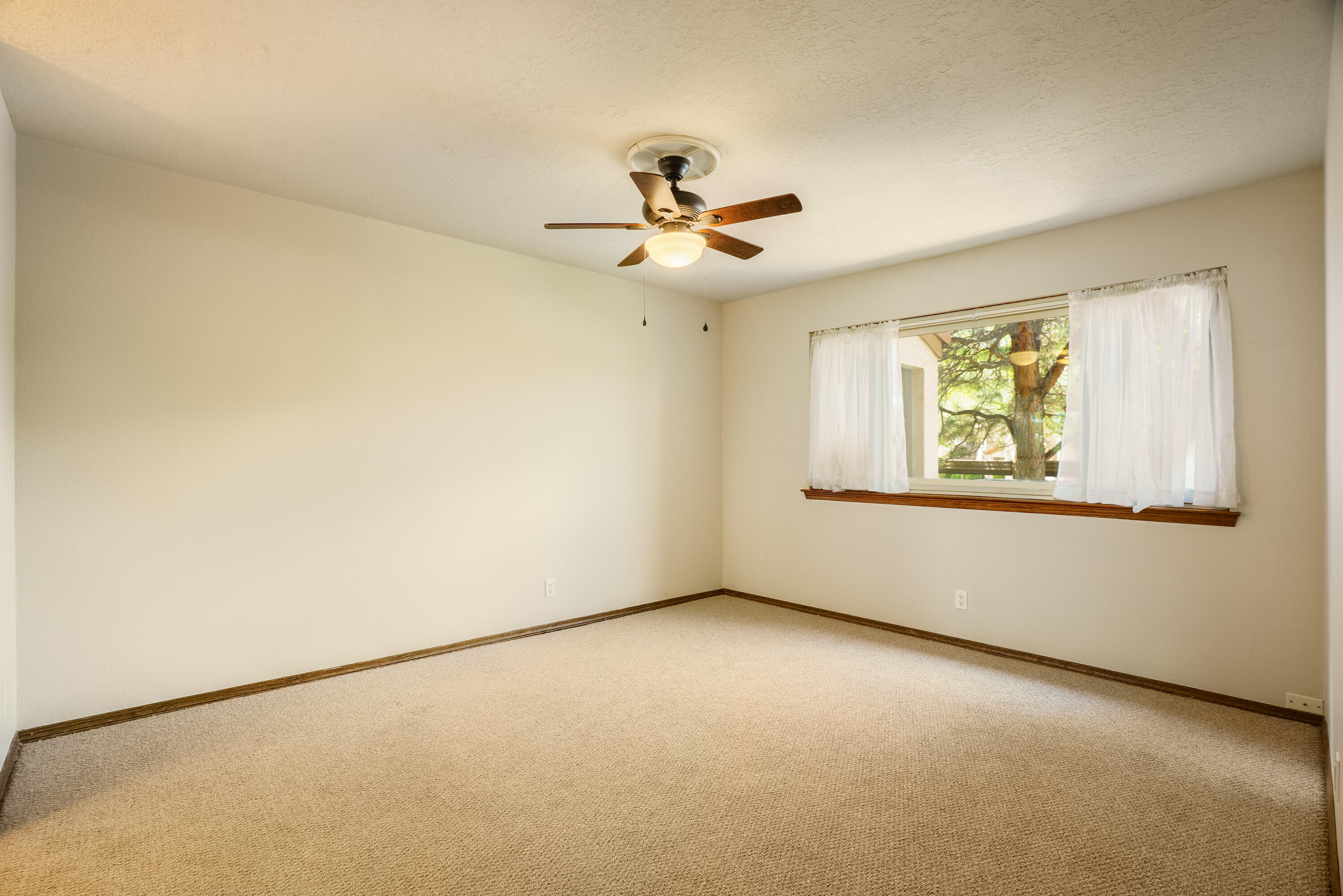 6045 Mckinney Drive, Albuquerque, New Mexico image 18