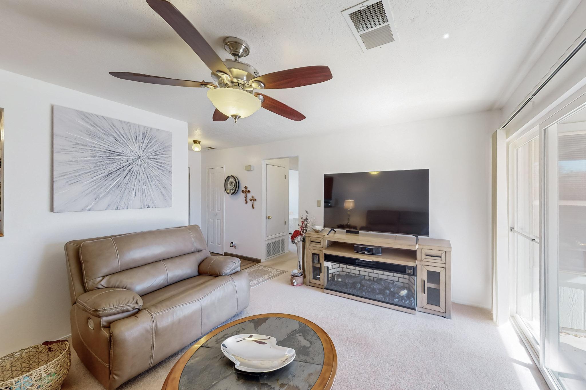 1752 Ira Drive, Rio Rancho, New Mexico image 4