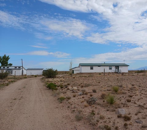 Mobile Home For Sale - 17277 E Us Highway 60 Highway<br/> Veguita, NM 87062