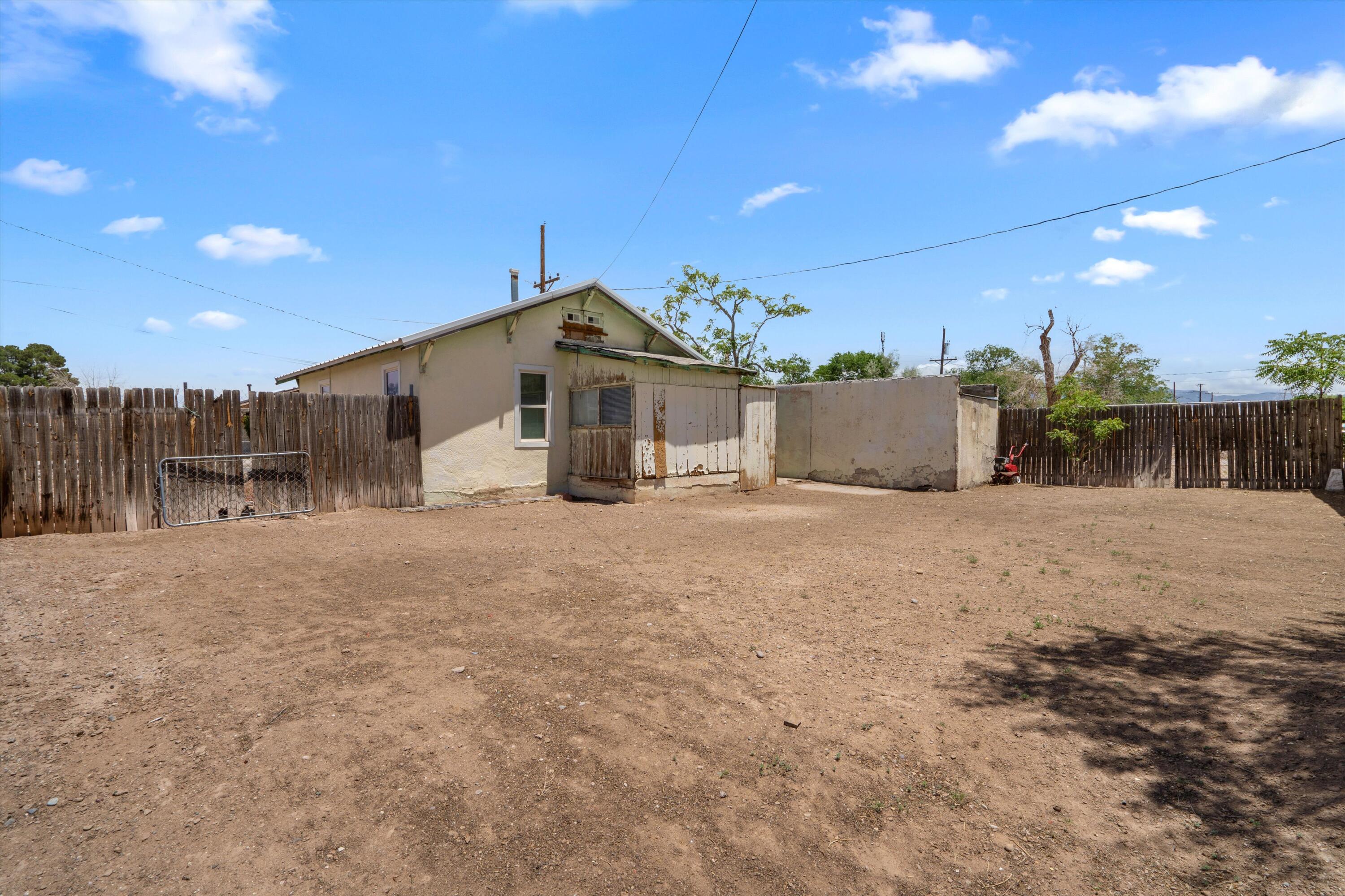 222 Headingly Avenue, Albuquerque, New Mexico image 15