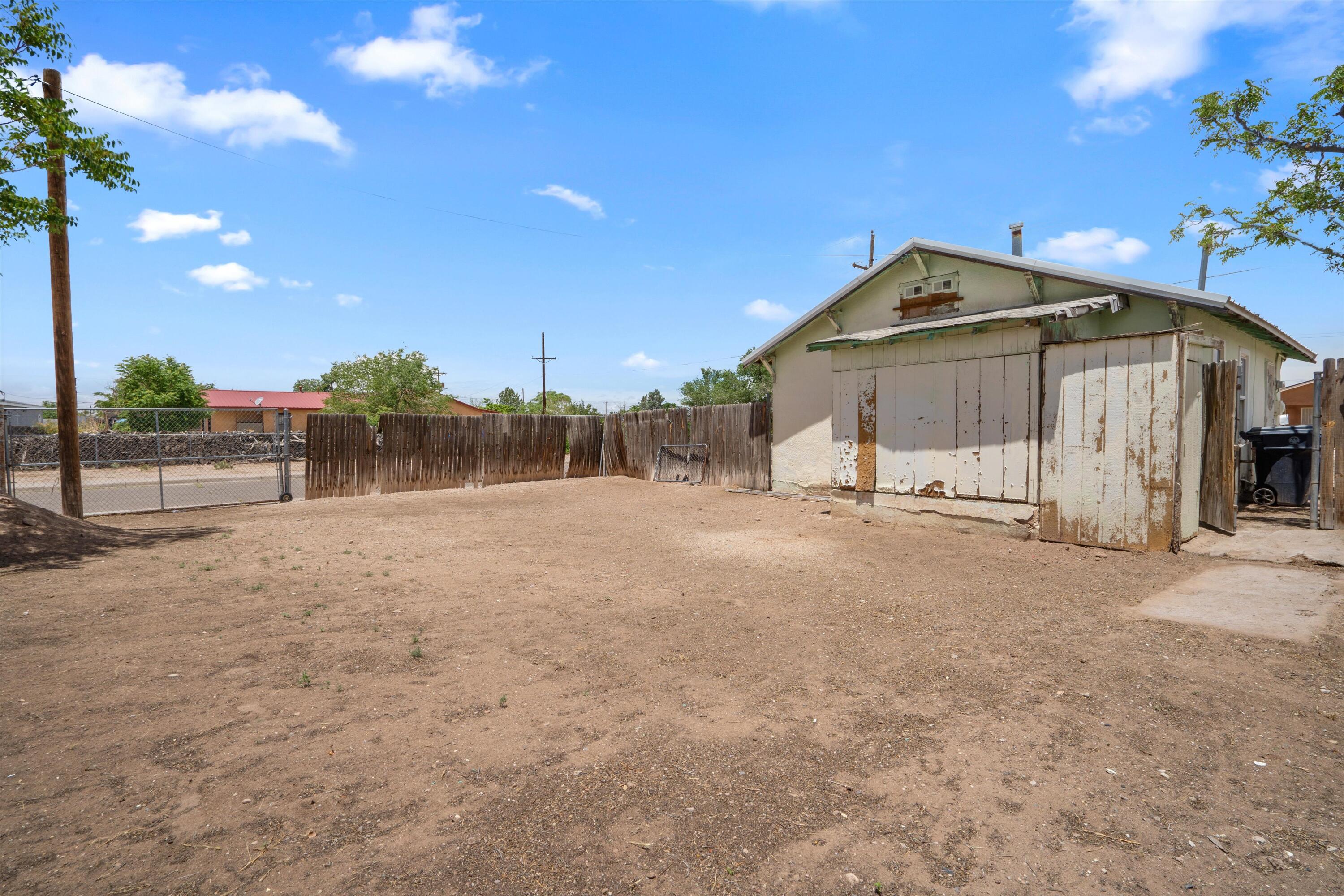 222 Headingly Avenue, Albuquerque, New Mexico image 16