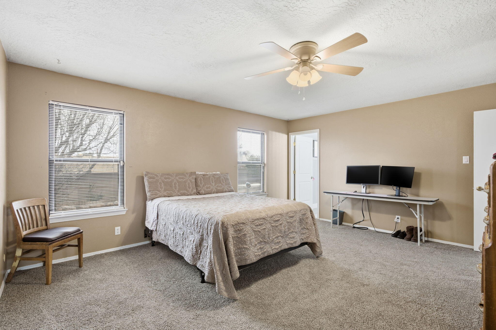 7225 Ticonderoga Road NE