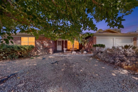 Homes For Sale - 3701 Naples Street<br/> Albuquerque, NM 87111