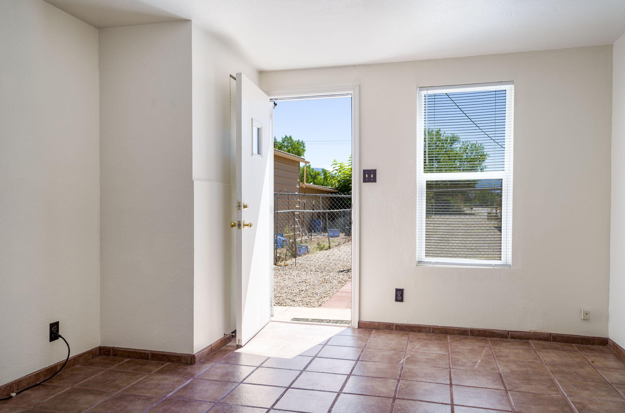 7703 Guadalupe Trail NW
