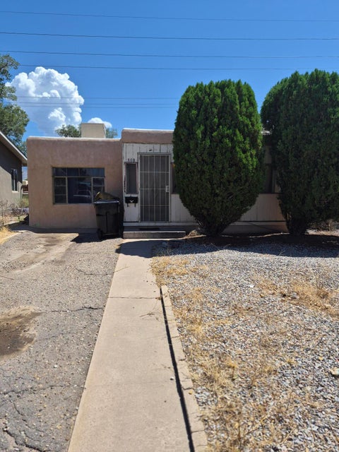 Homes For Sale - 808 Ortiz Drive<br/> Bernalillo County, Albuquerque, NM 87108