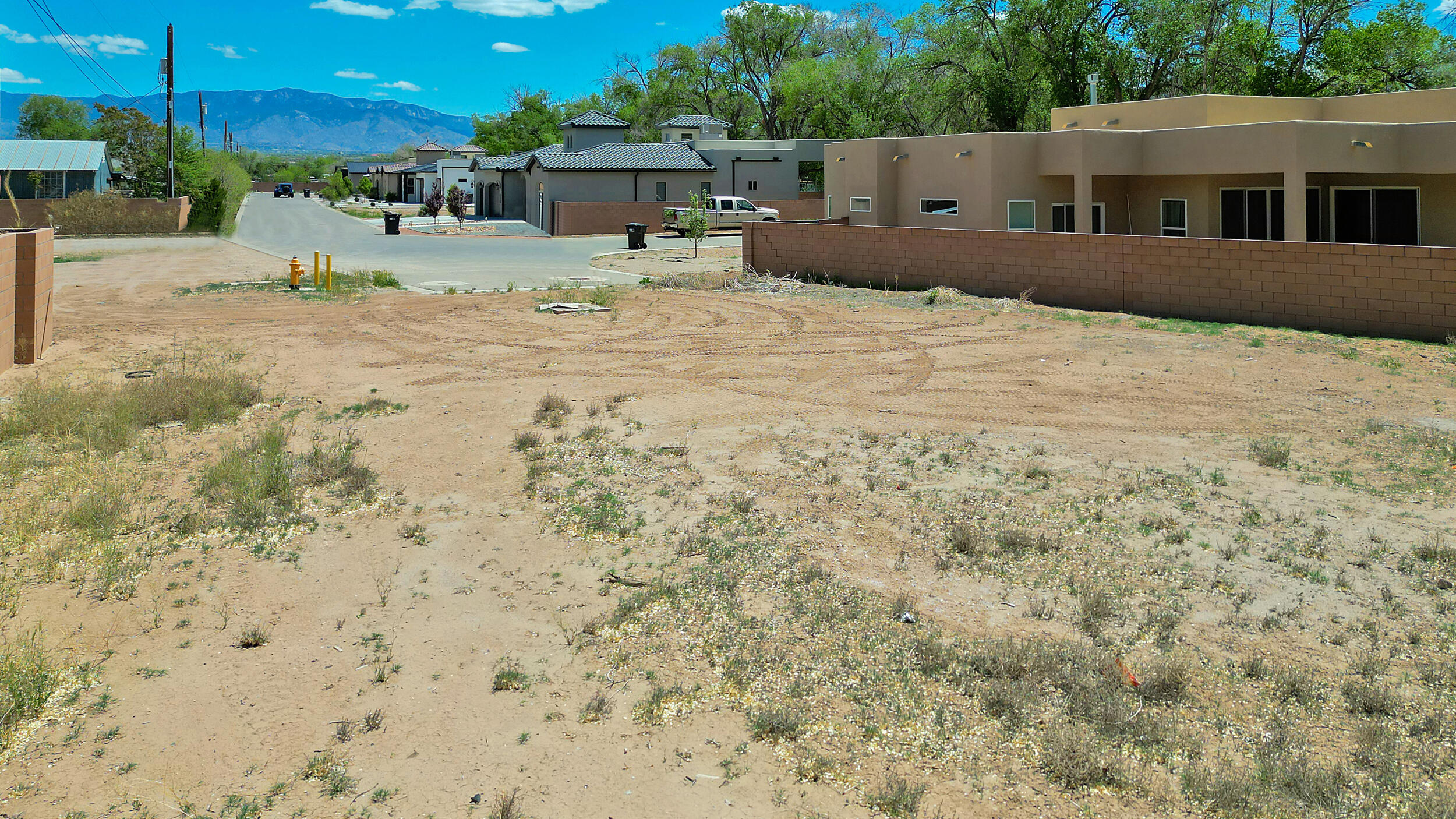 251 Valle Encantado Drive, Albuquerque, New Mexico image 1