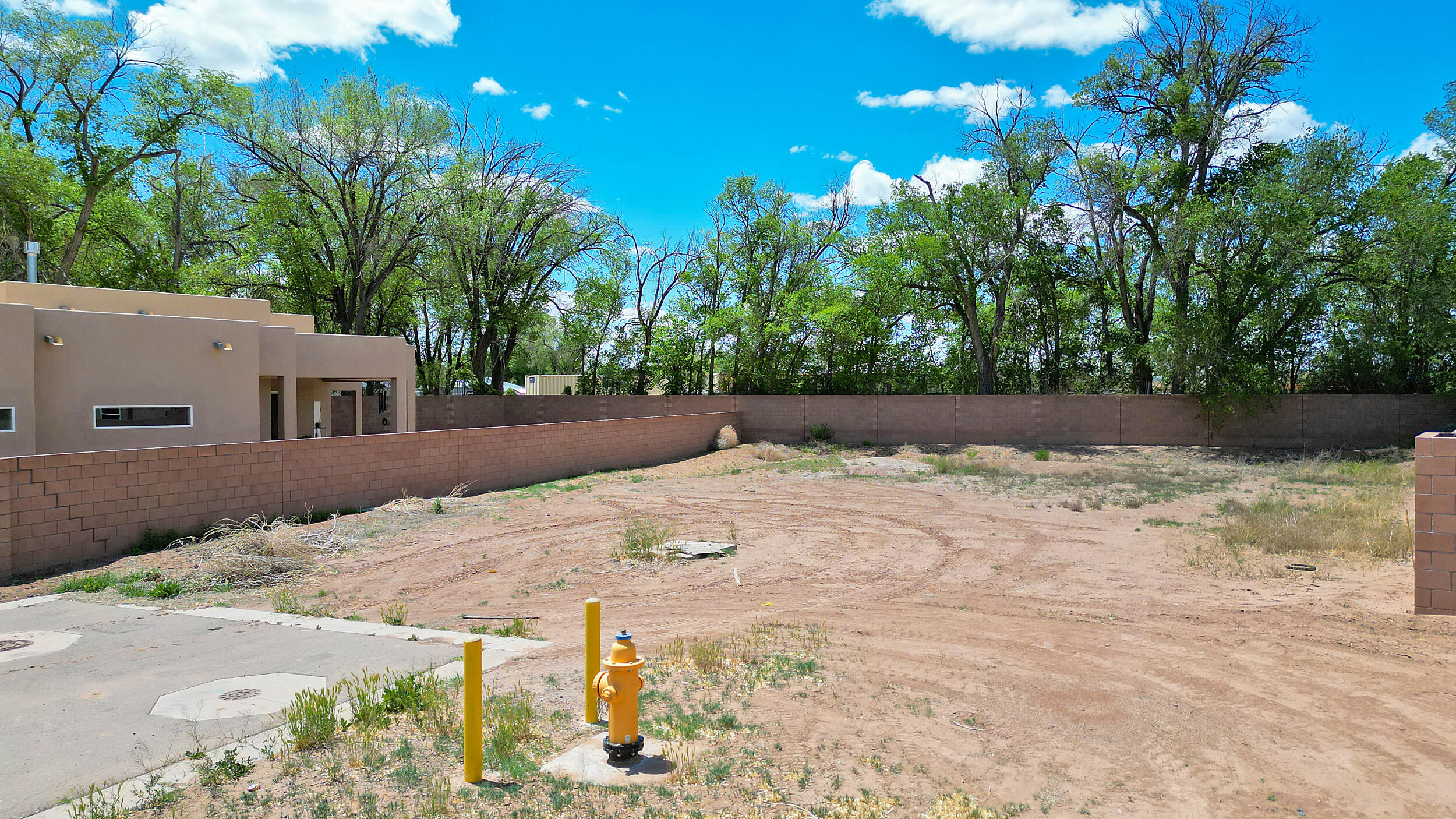 251 Valle Encantado Drive, Albuquerque, New Mexico image 2