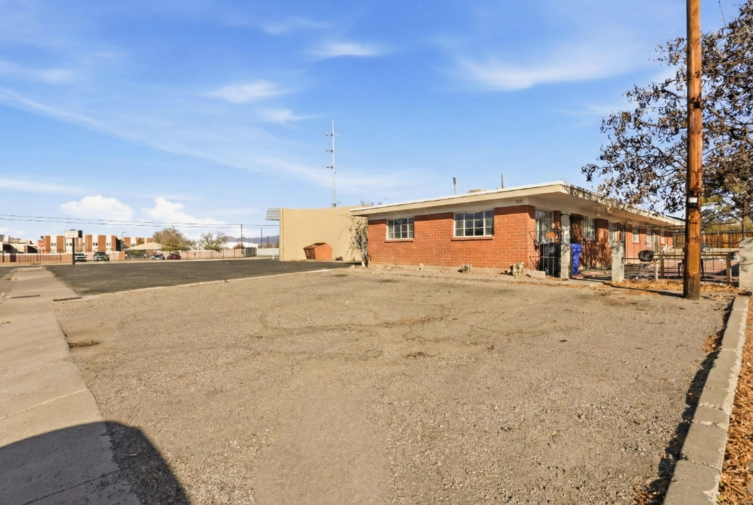 512 Cardenas Drive SE