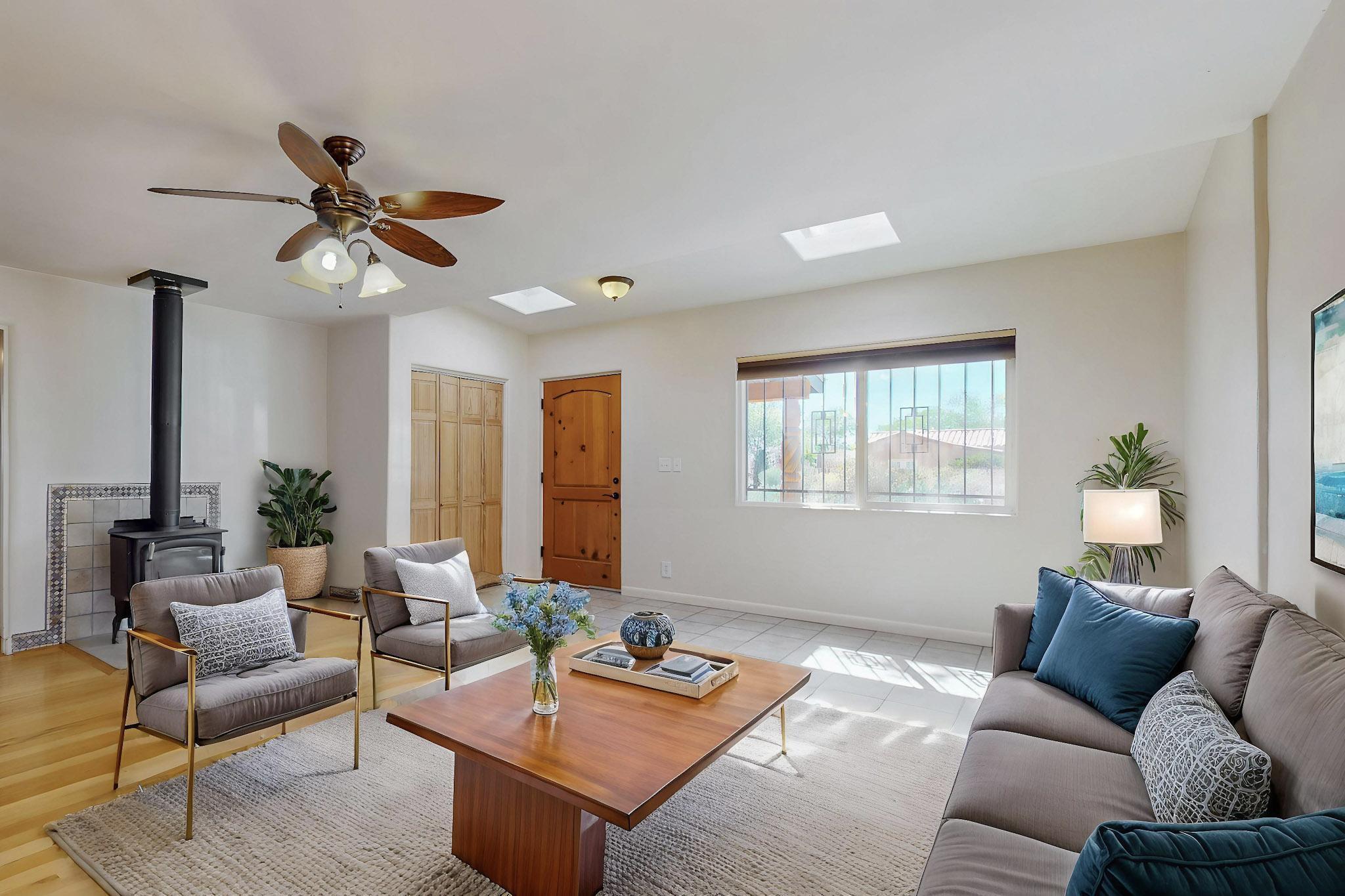 332 Solano Drive, Albuquerque, New Mexico image 9