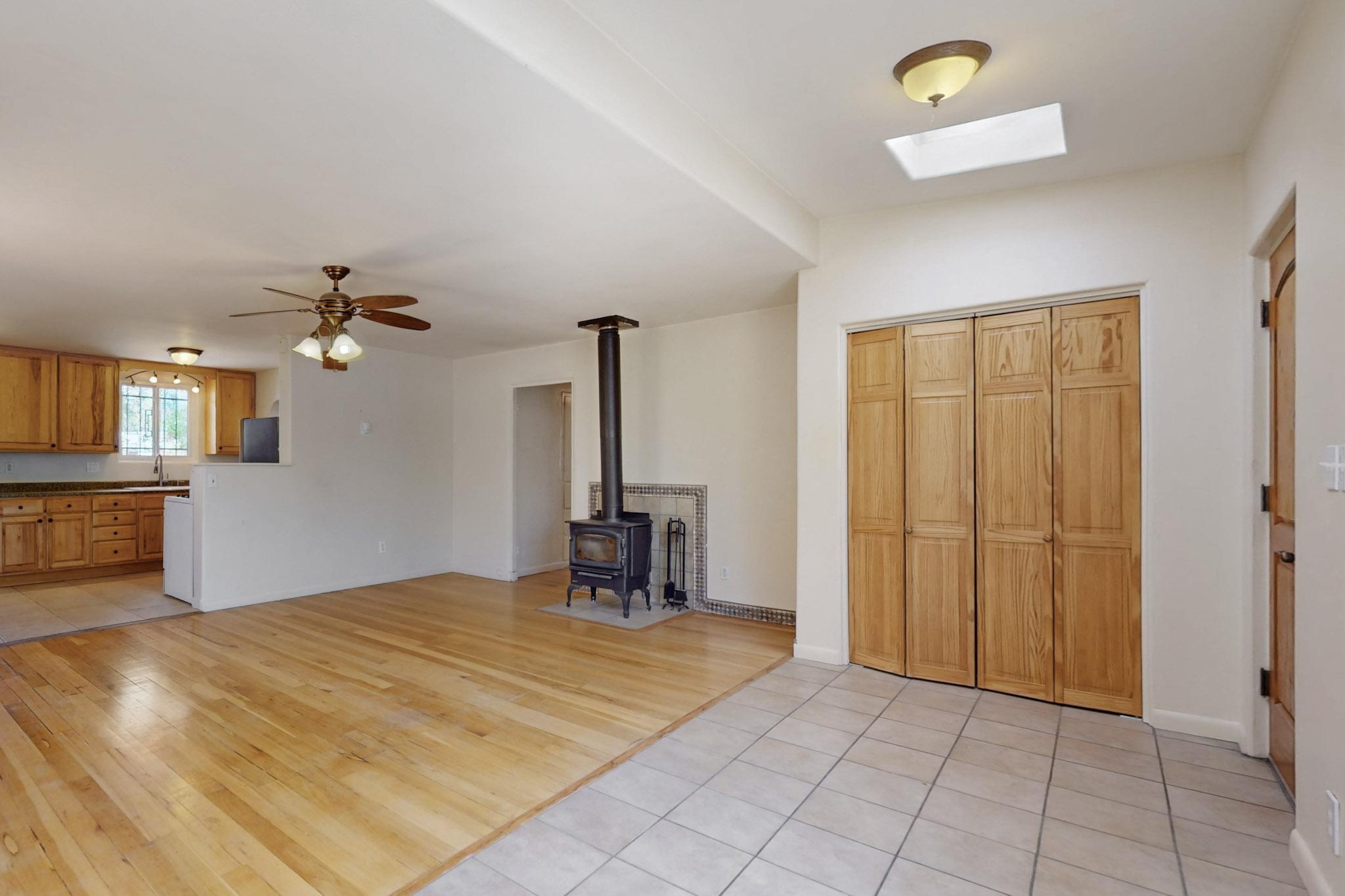 332 Solano Drive, Albuquerque, New Mexico image 5
