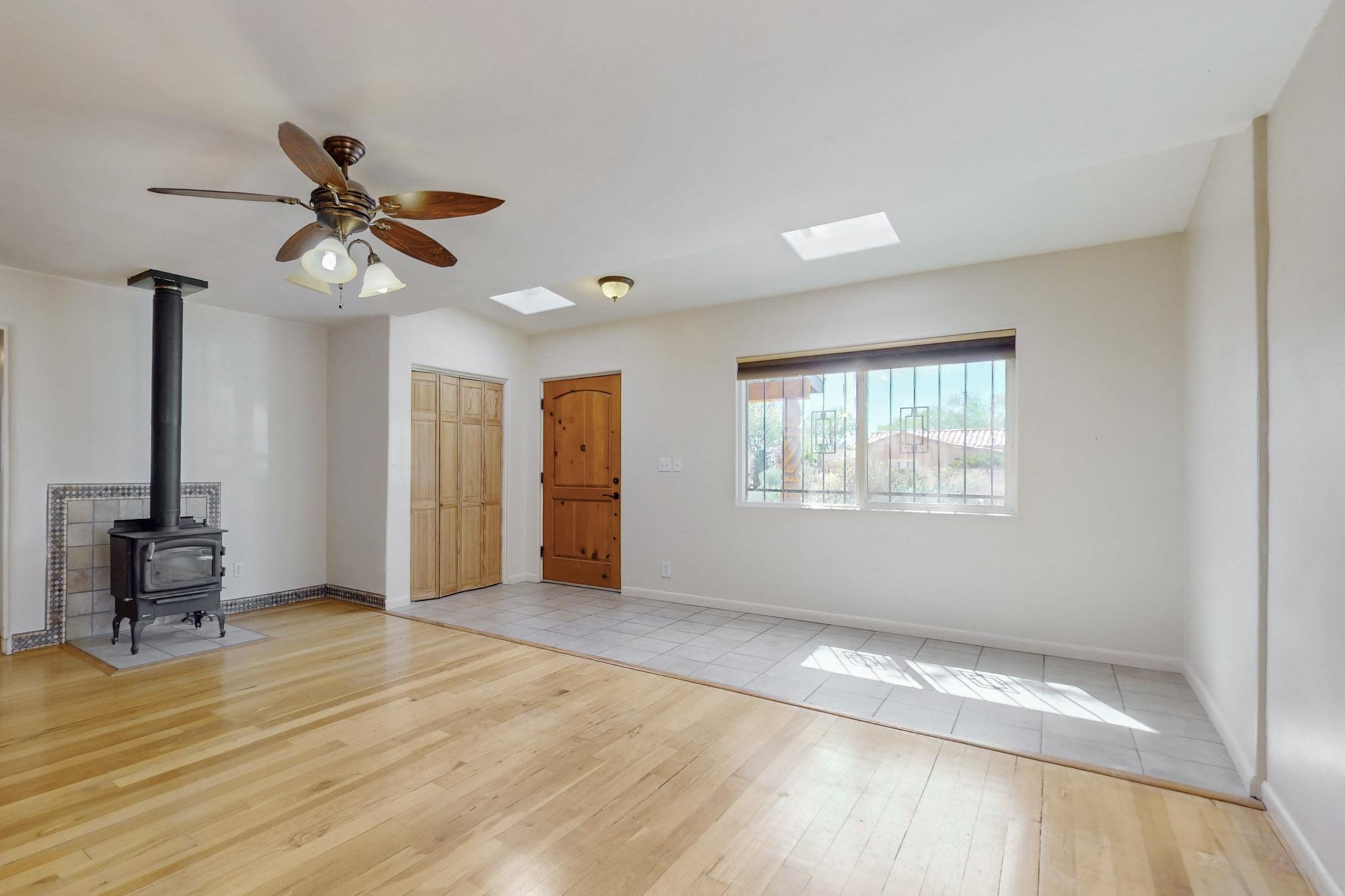 332 Solano Drive, Albuquerque, New Mexico image 8