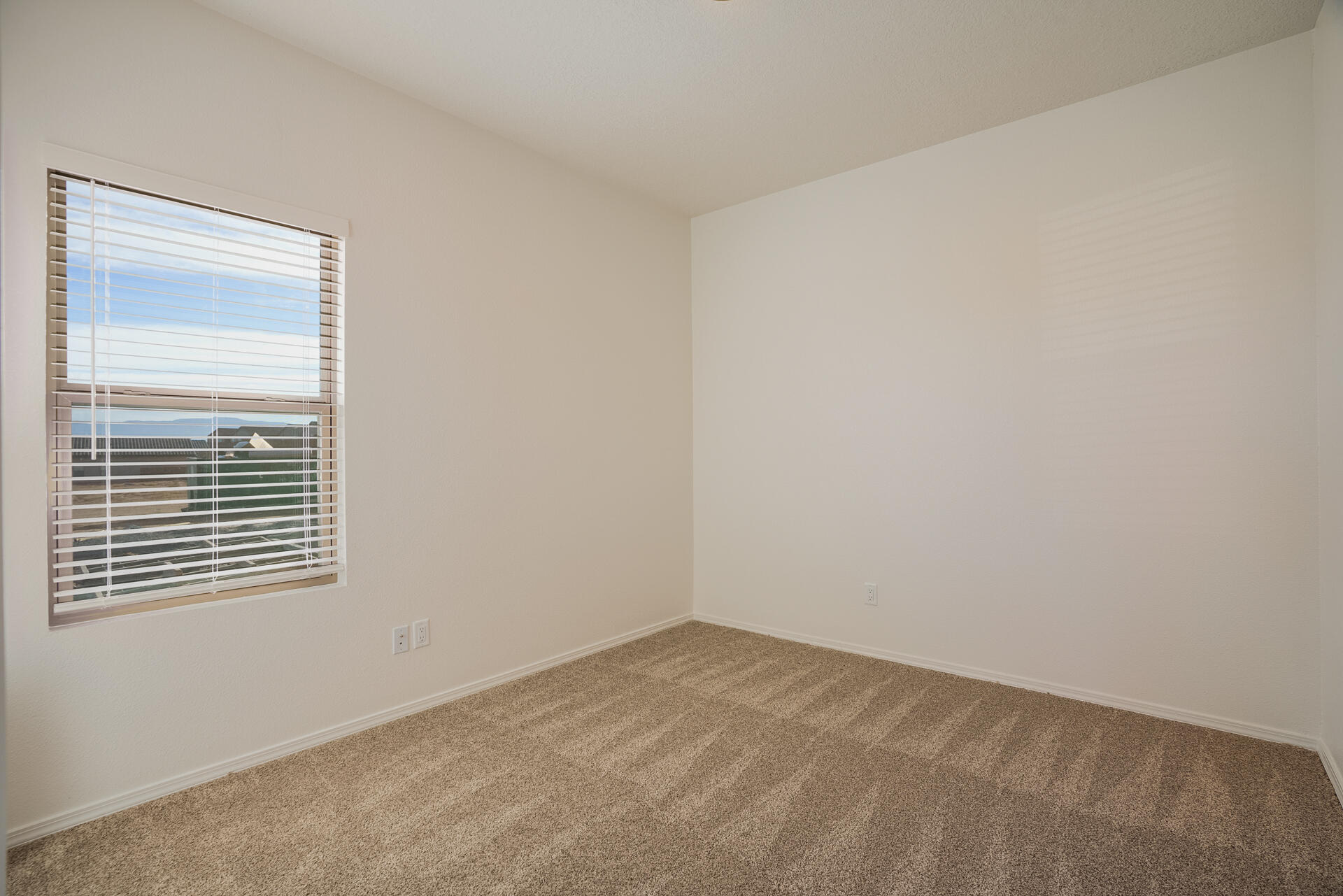 1577 Valle De Colores Road, Los Lunas, New Mexico image 22