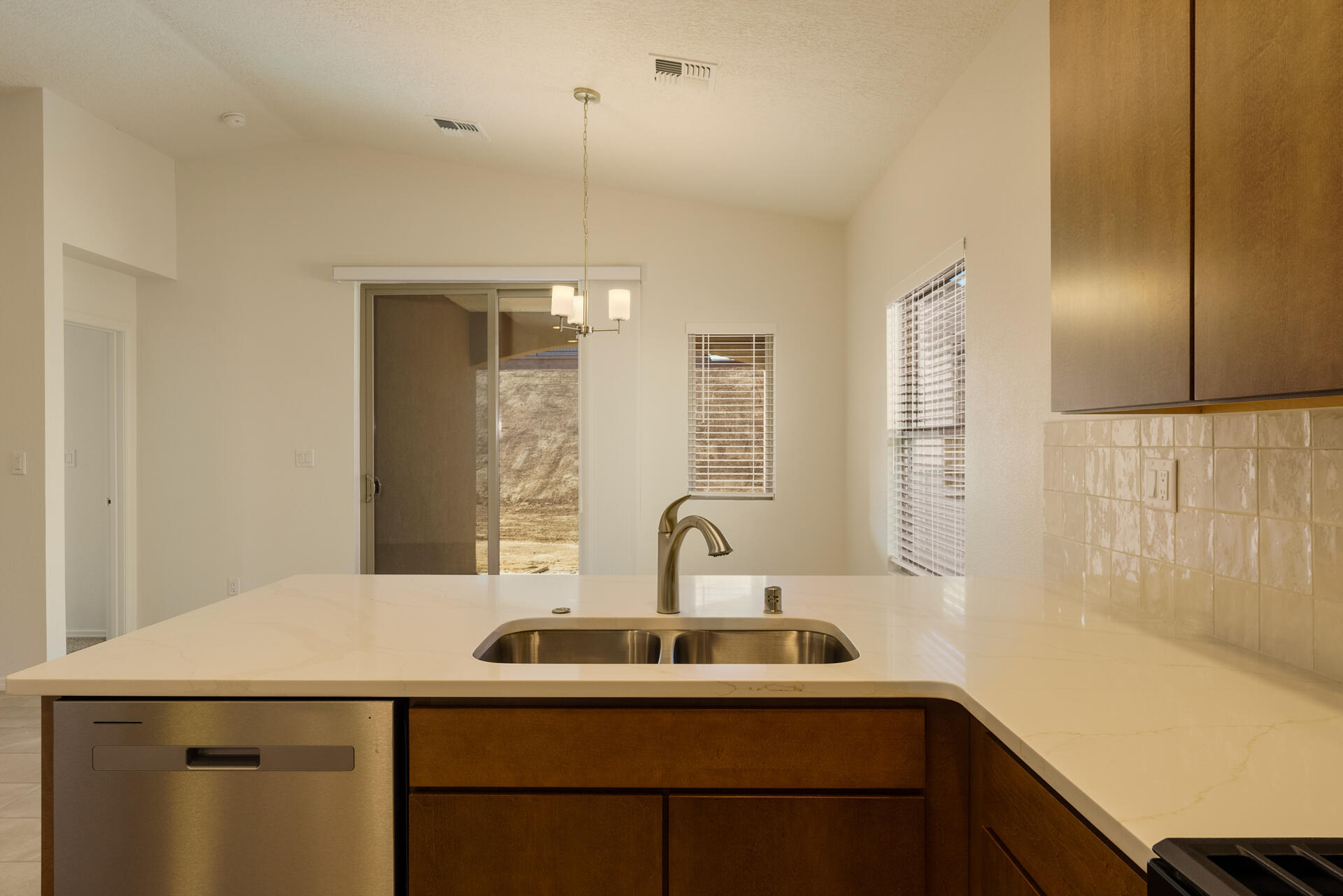 1577 Valle De Colores Road, Los Lunas, New Mexico image 15