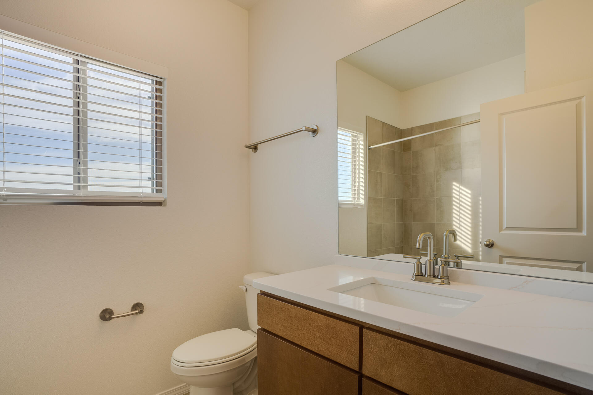 1577 Valle De Colores Road, Los Lunas, New Mexico image 24