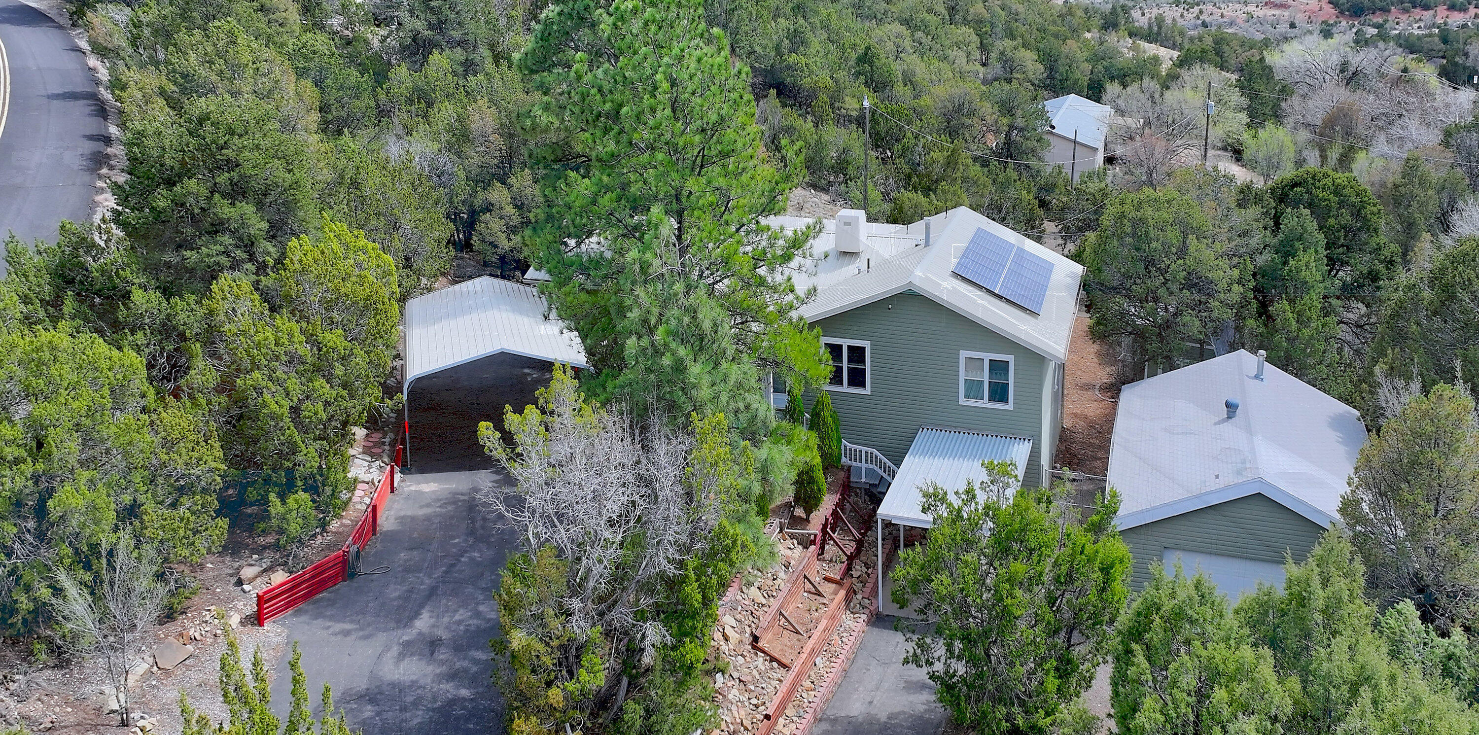 115 Matterhorn Drive, Cedar Crest, New Mexico image 2