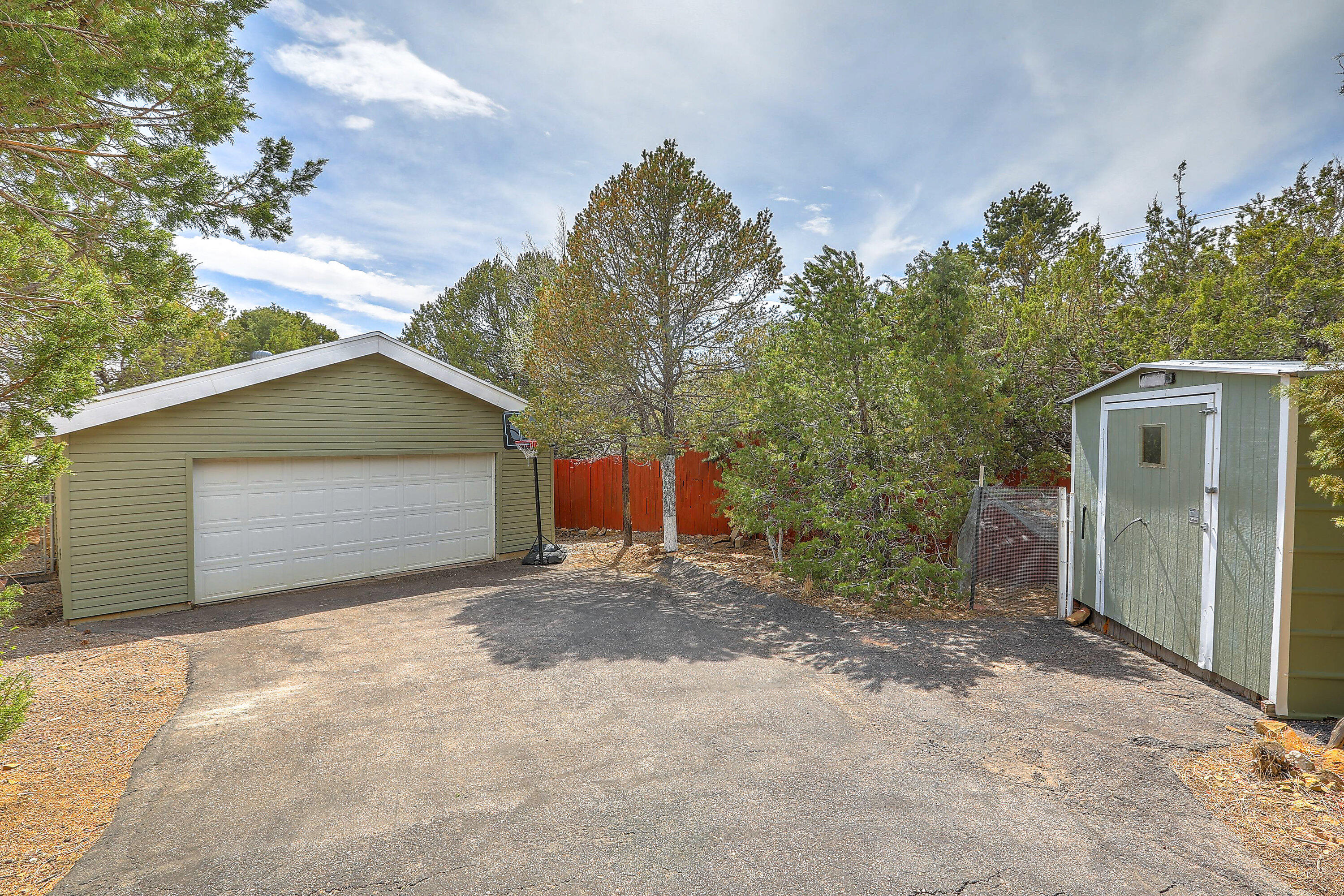 115 Matterhorn Drive, Cedar Crest, New Mexico image 39
