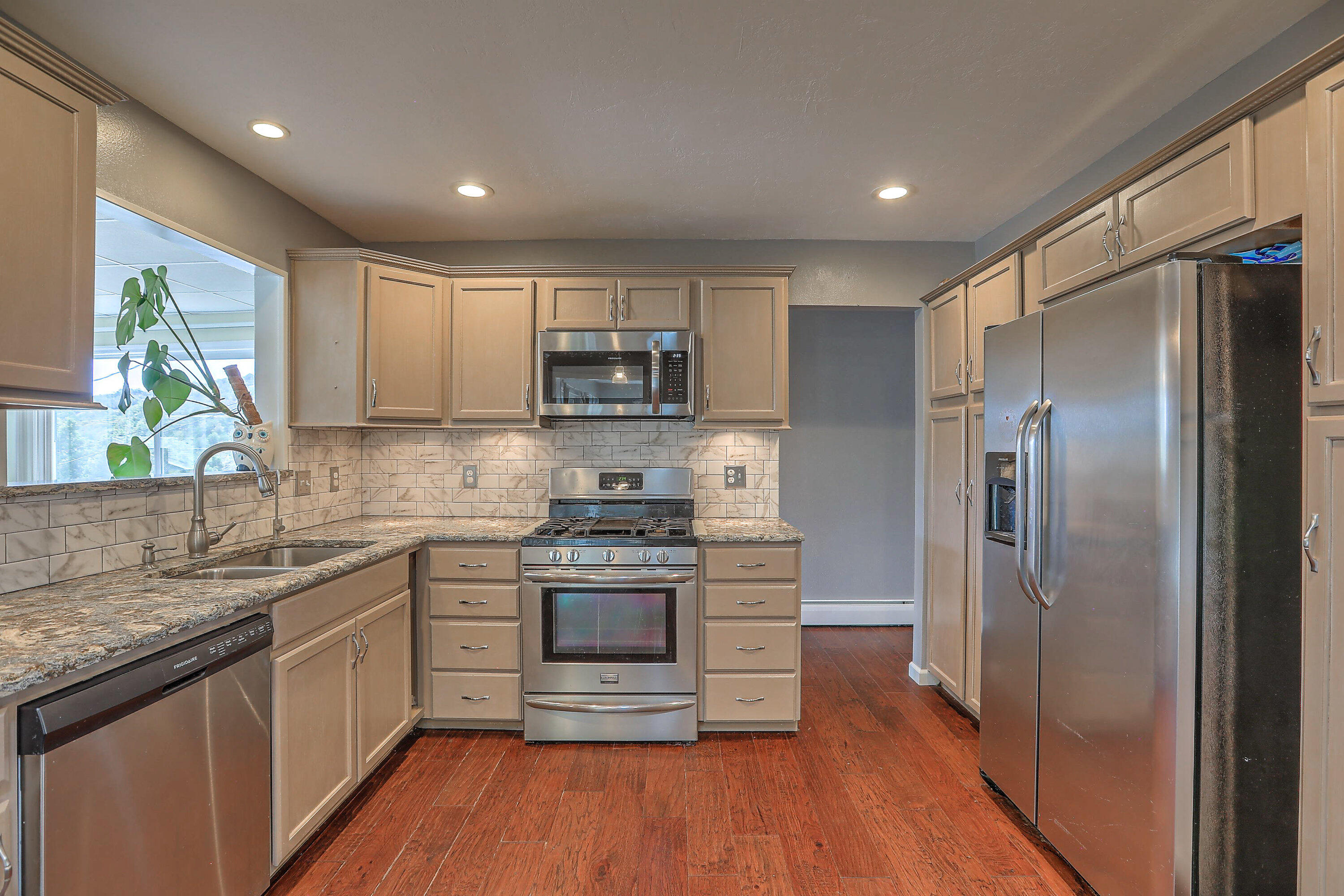 115 Matterhorn Drive, Cedar Crest, New Mexico image 4