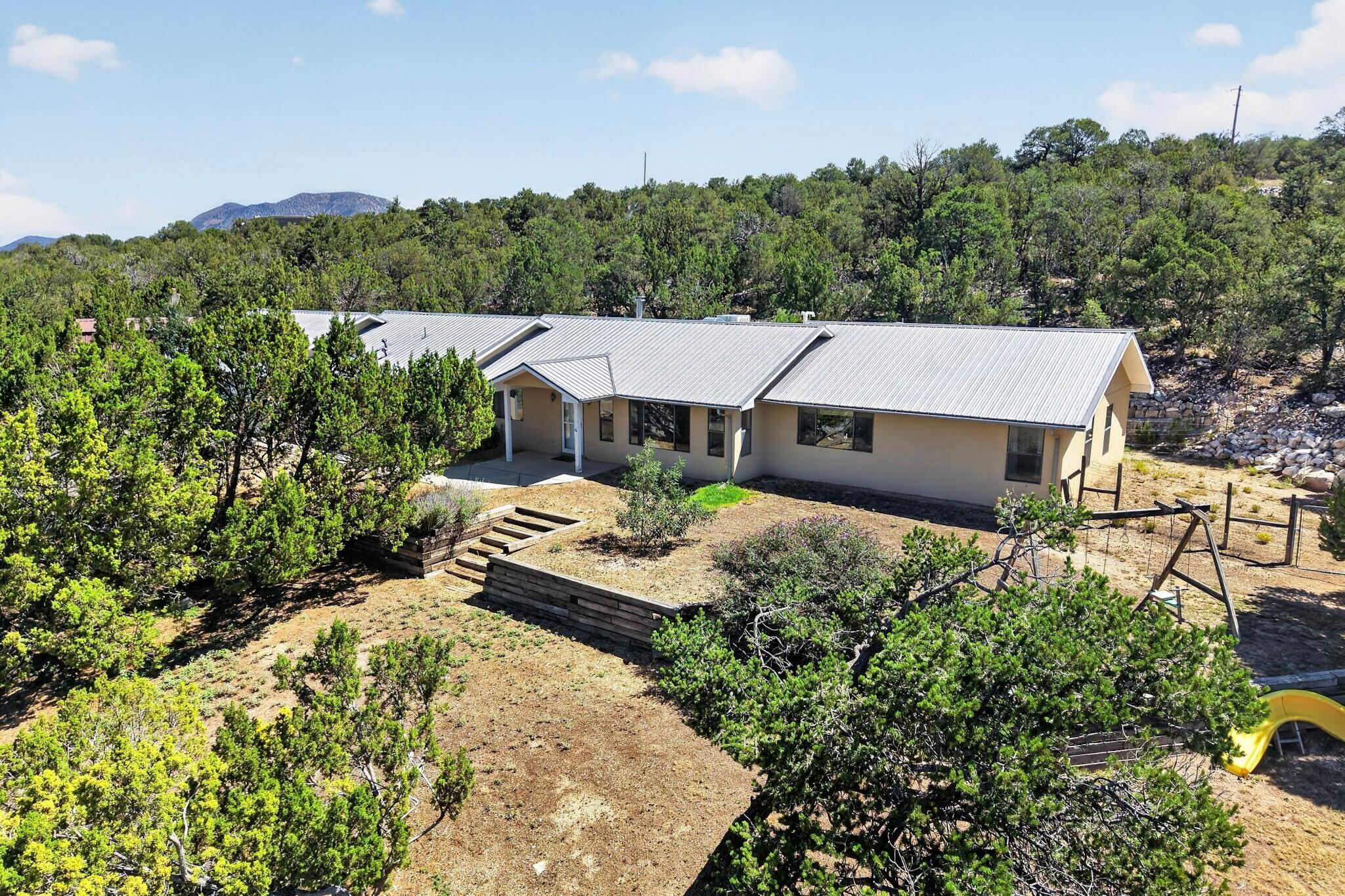 51 Crestview Road