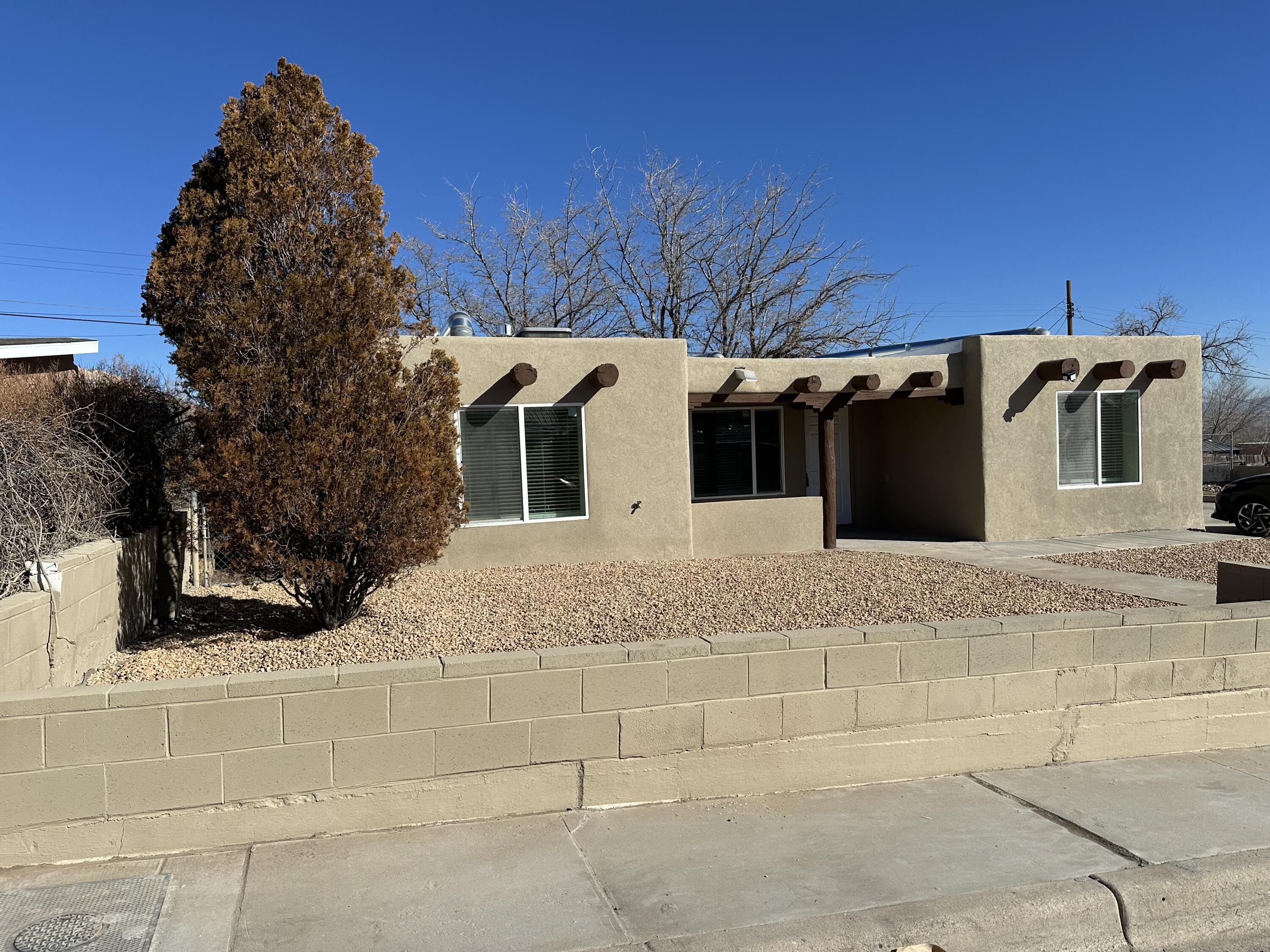 232 55th Street, Albuquerque, New Mexico image 1