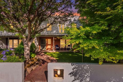 Photo of 336 Los Ranchos Road NW, Los Ranchos, NM 87107 (MLS # 1102943)