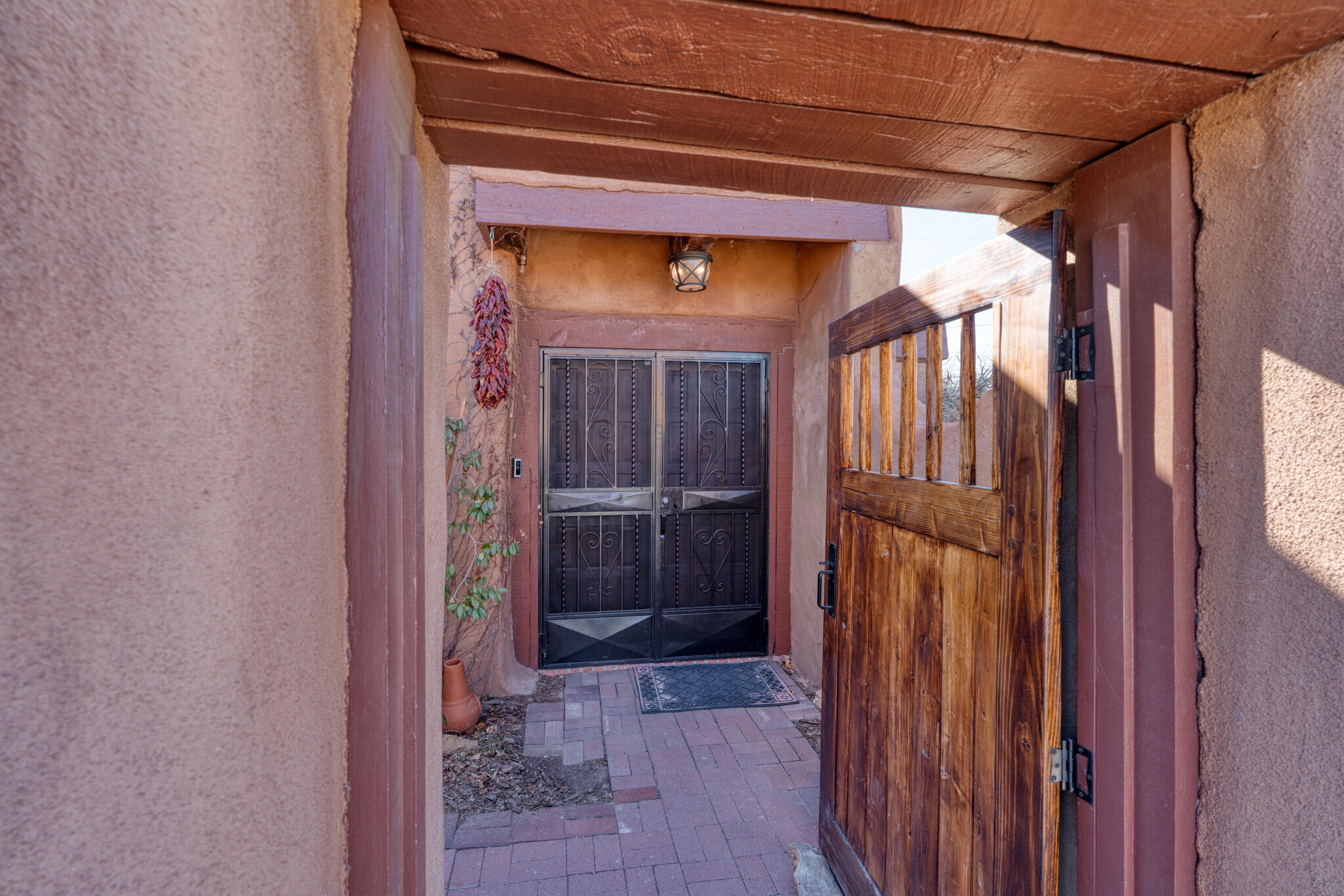 2312 Artesanos Court, Albuquerque, New Mexico image 3