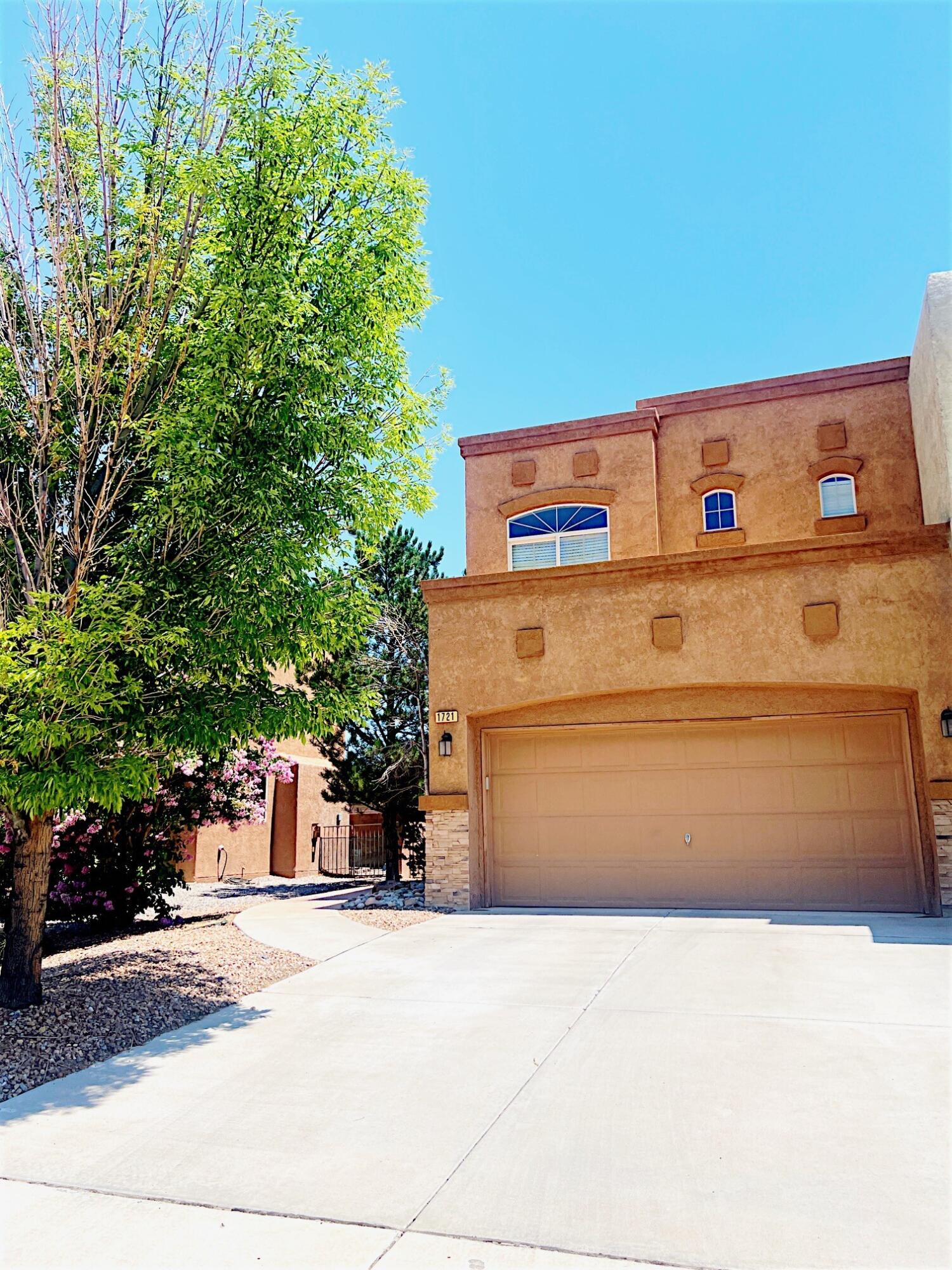 1721 Cortina Loop, Rio Rancho, New Mexico image 1