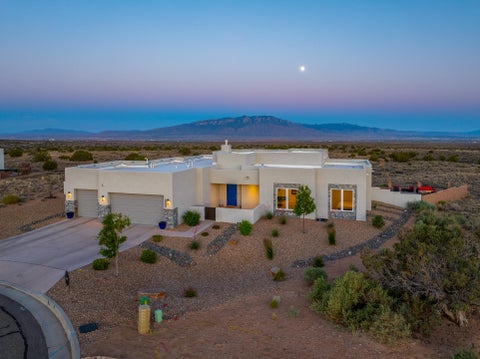 Photo of 2324 Venada Road NE, Rio Rancho, NM 87144 (MLS # 1110254)