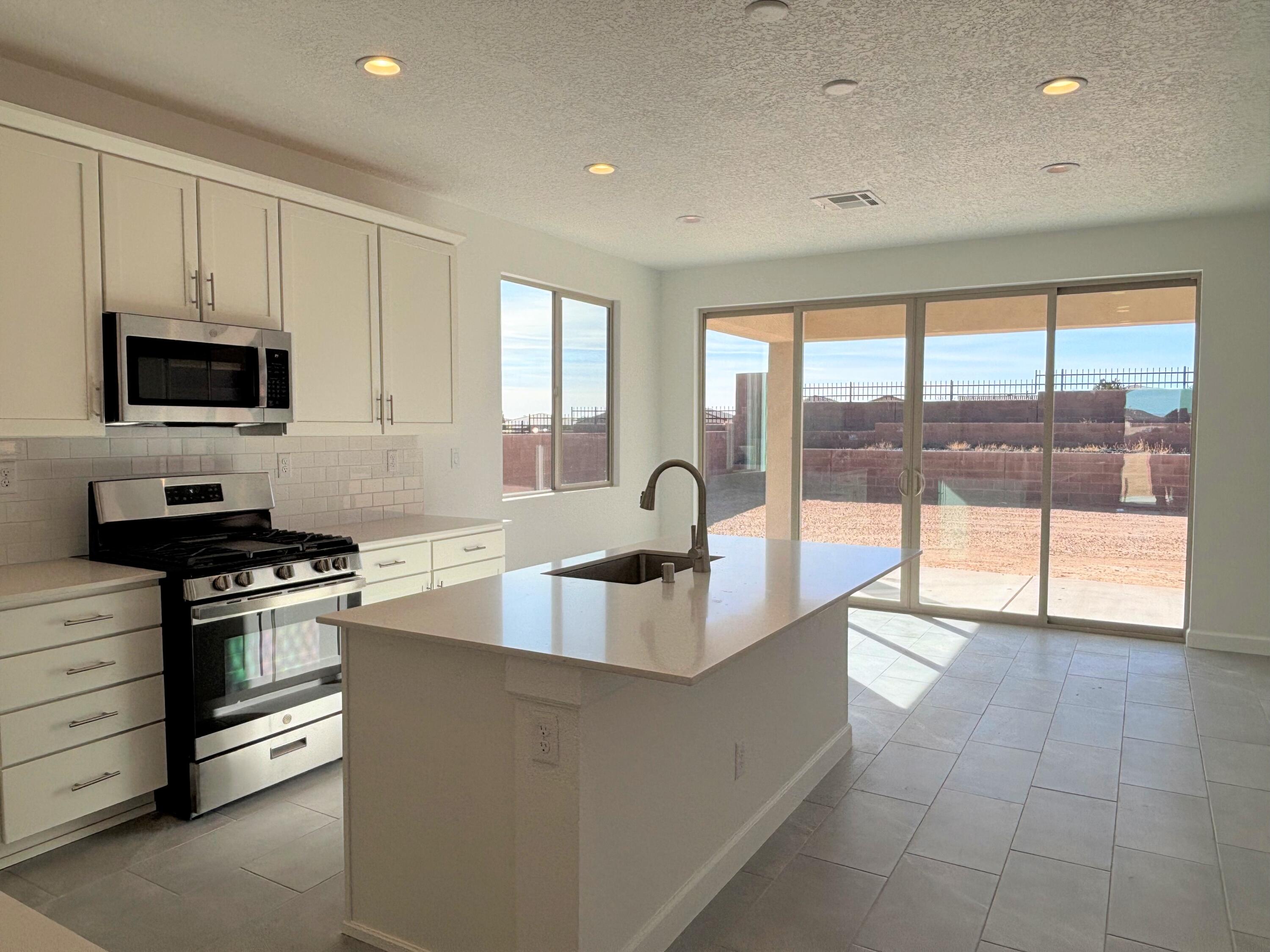 3161 Wolf Tail Loop NE