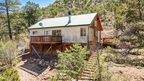 Photo of 1499 San Diego Loop, Jemez Springs, NM 87025 (MLS # 1103326)