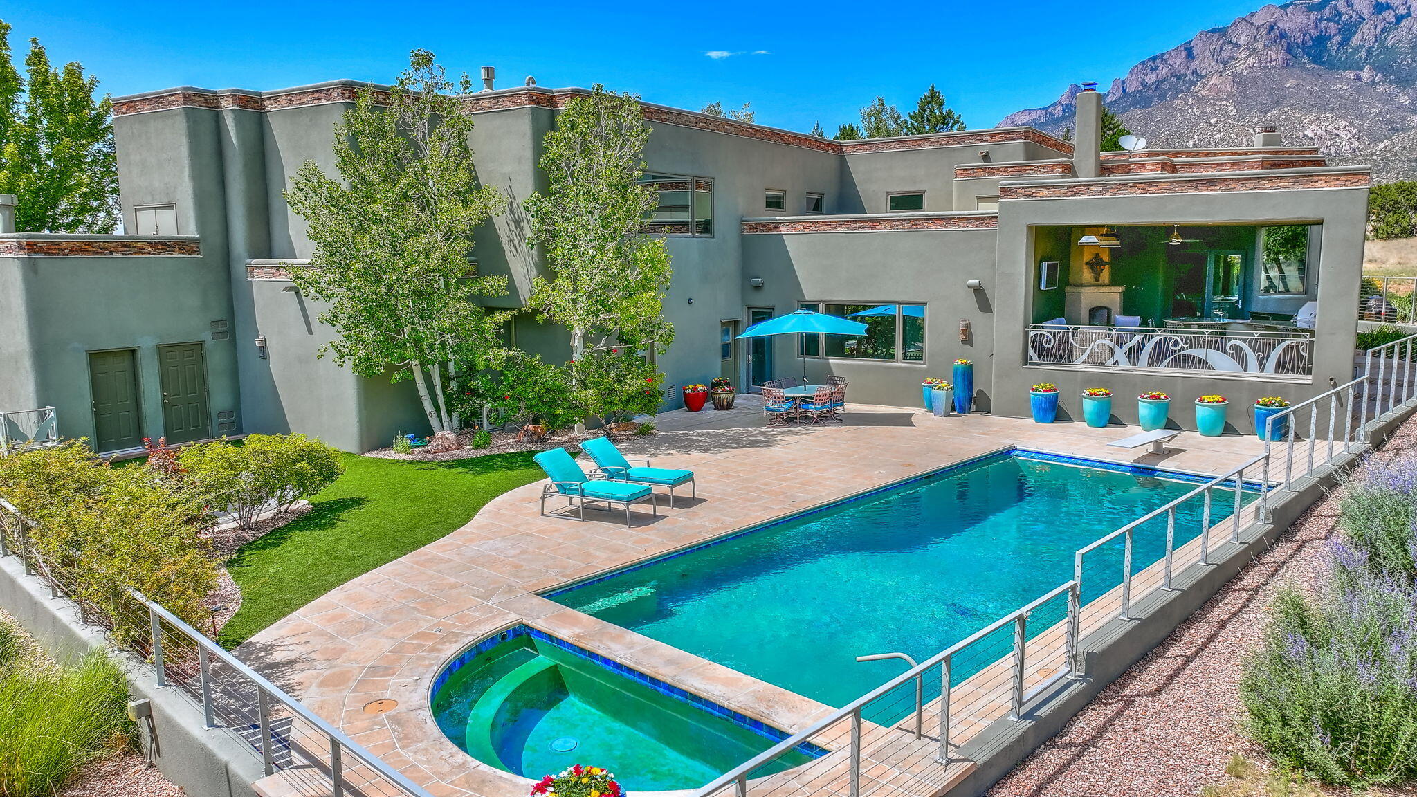 8504 Snakedance Court NE