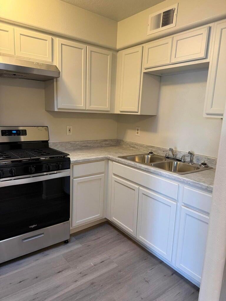 1100 10th Street SW