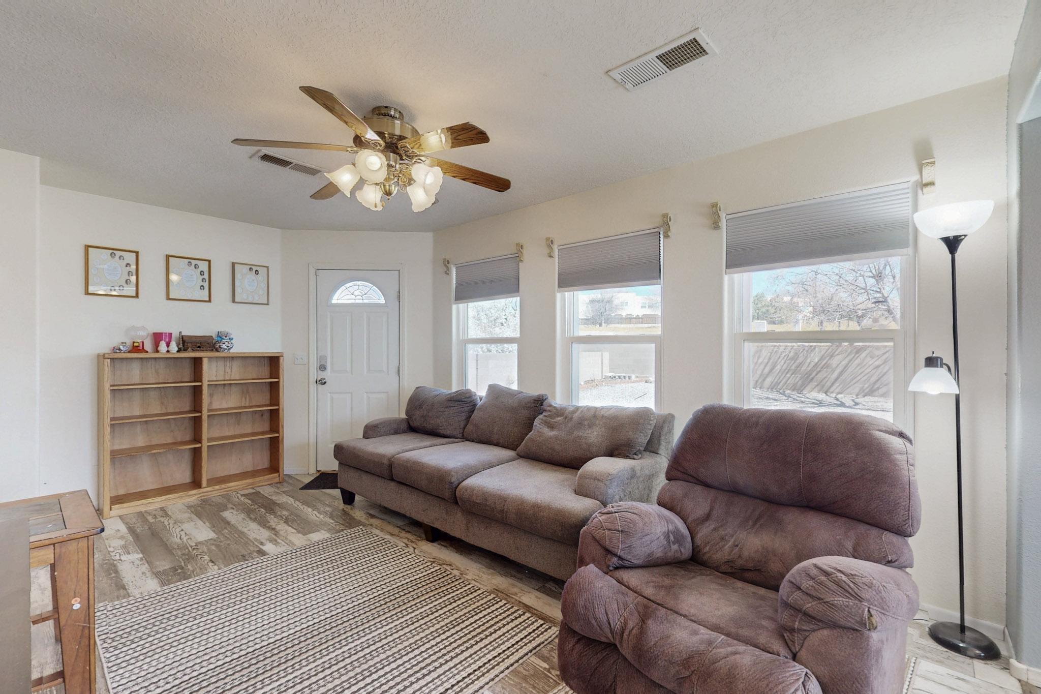1601 Avenida De Paz, Los Lunas, New Mexico image 11