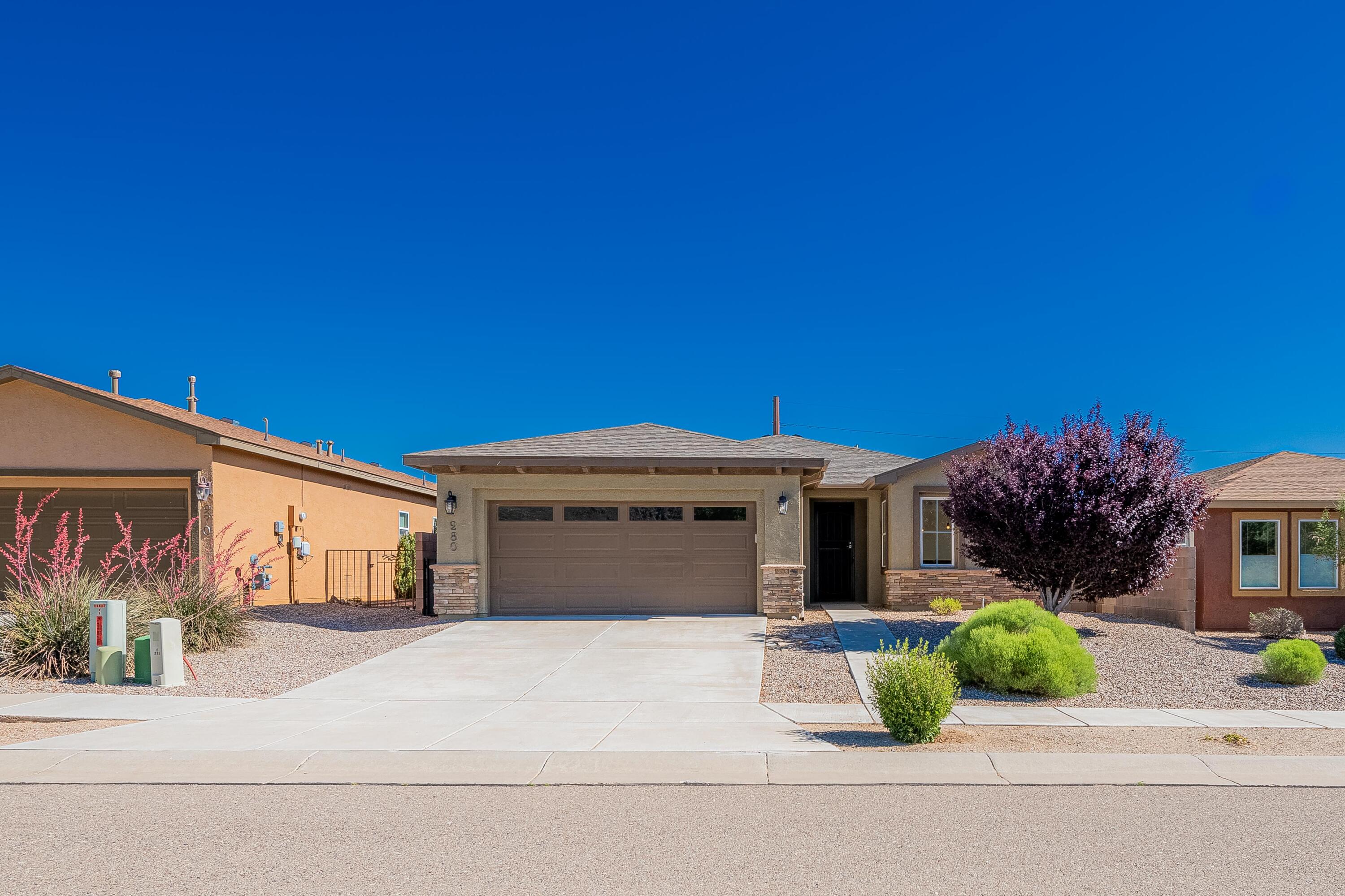 View Los Lunas, NM 87031 house