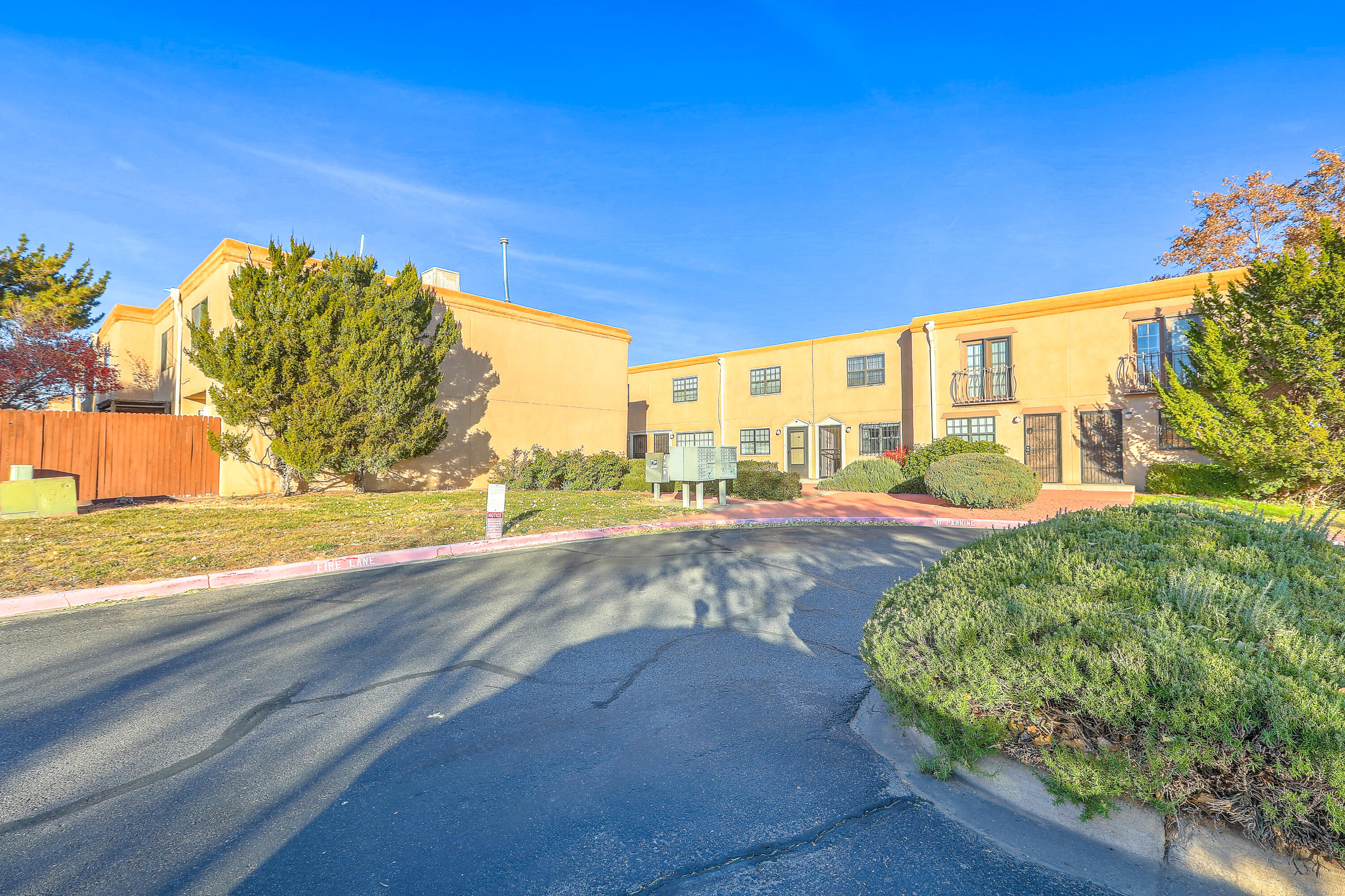 6041 Sequoia Road #A-8, Albuquerque, New Mexico image 2