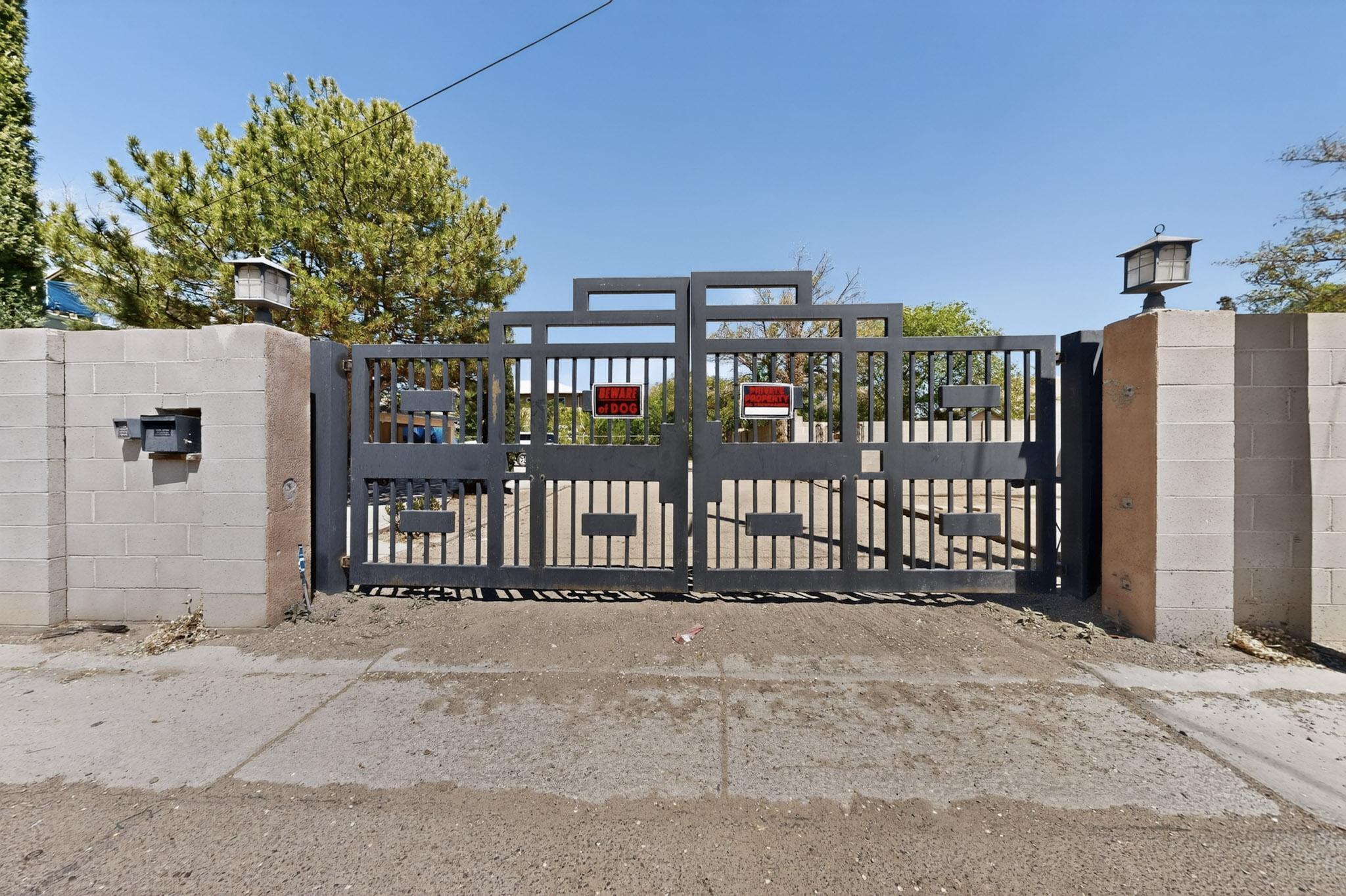 2115 Hollywood Avenue NW