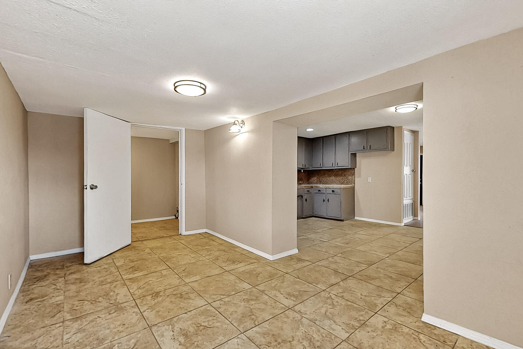 7121 Isleta Boulevard #REAR, Albuquerque, New Mexico image 7