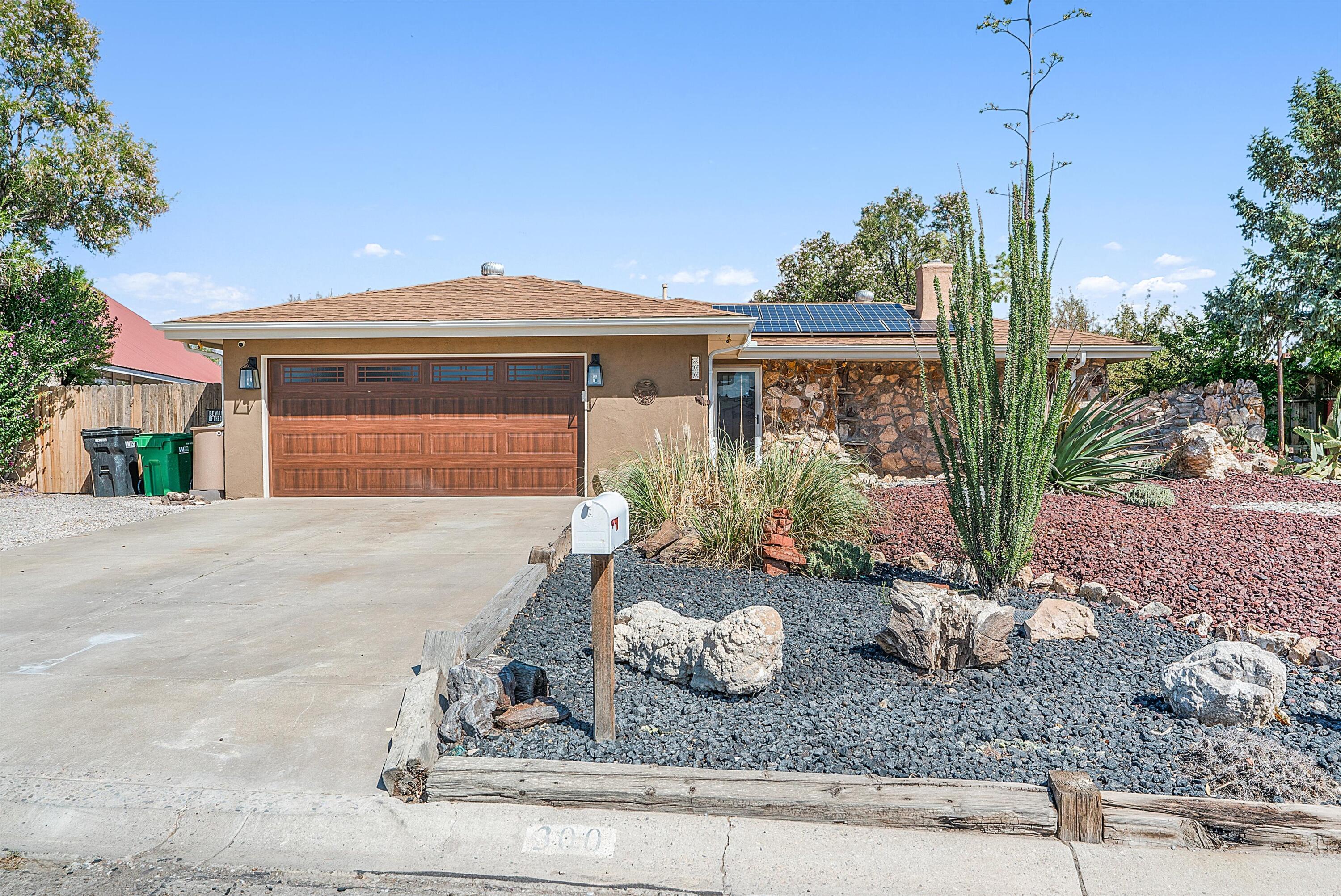 300 Montana Wells Road, Rio Rancho, New Mexico image 1