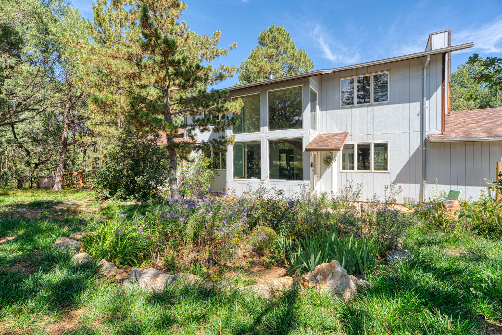 3 PINE Court