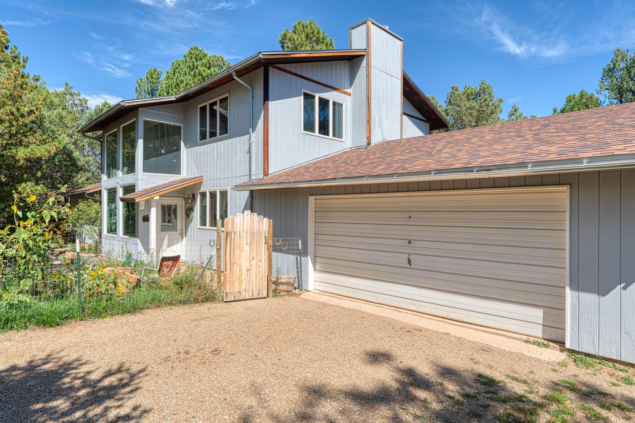 3 PINE Court