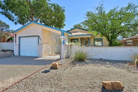Photo of 4862 Platinum Loop NE, Rio Rancho, NM 87124 (MLS # 1106379)