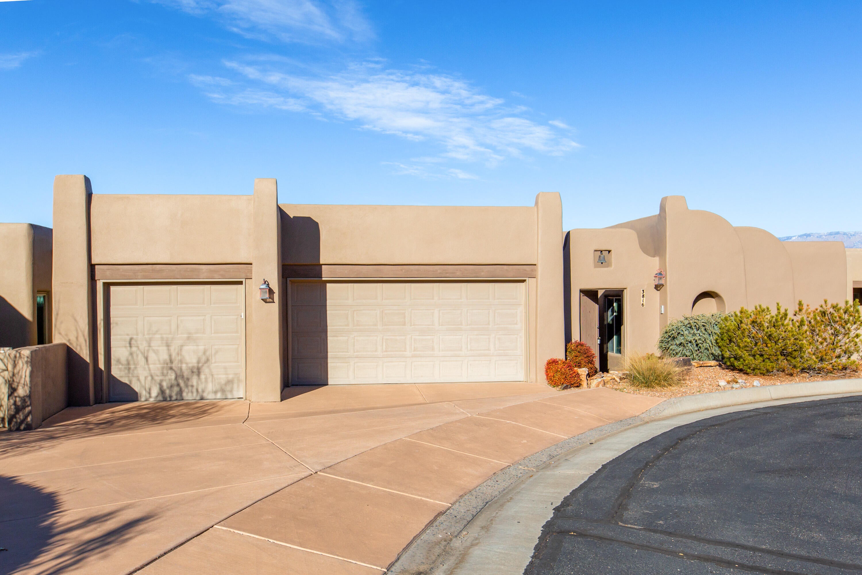 3816 Oxbow Village Lane NW