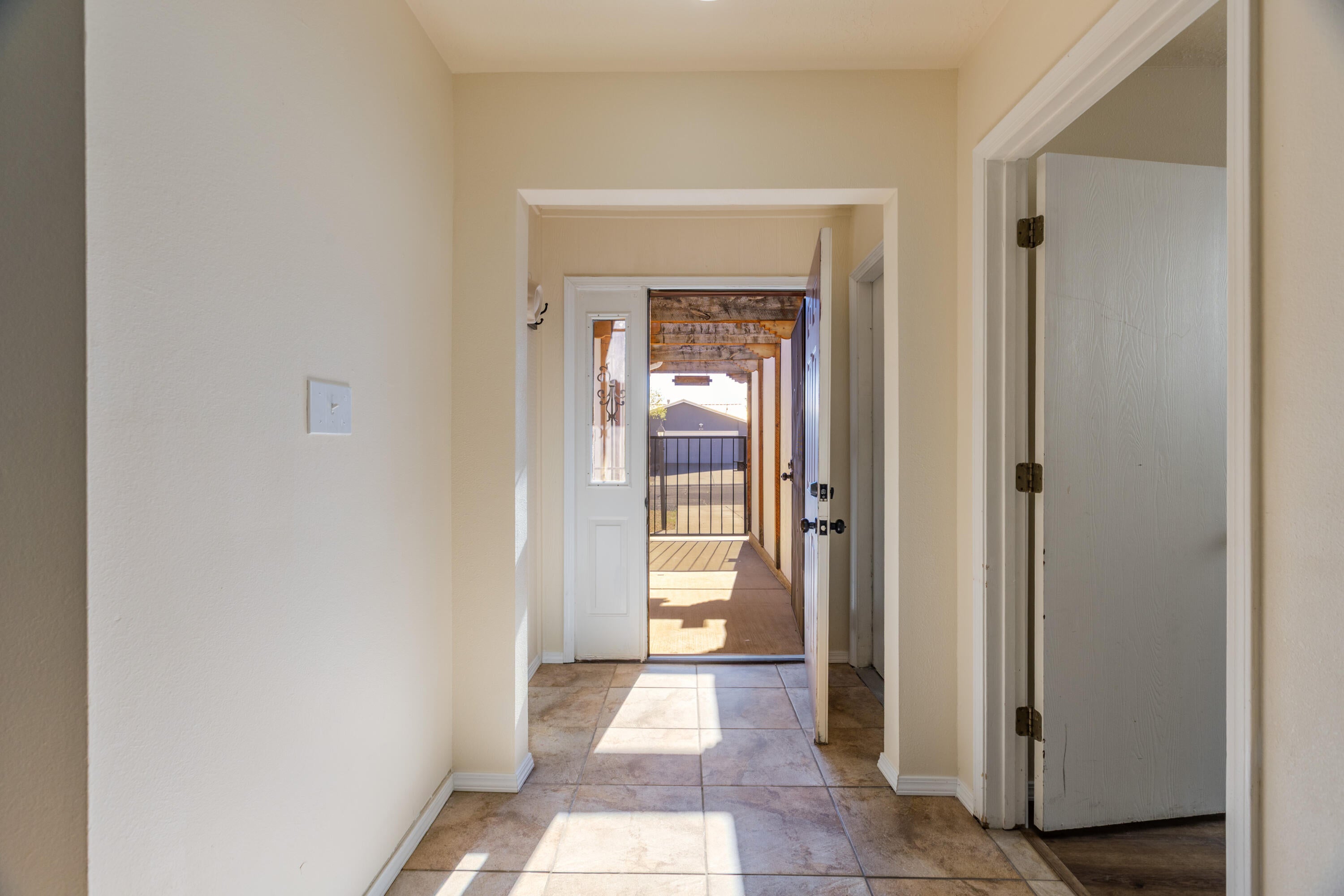 432 Stallion Road SE