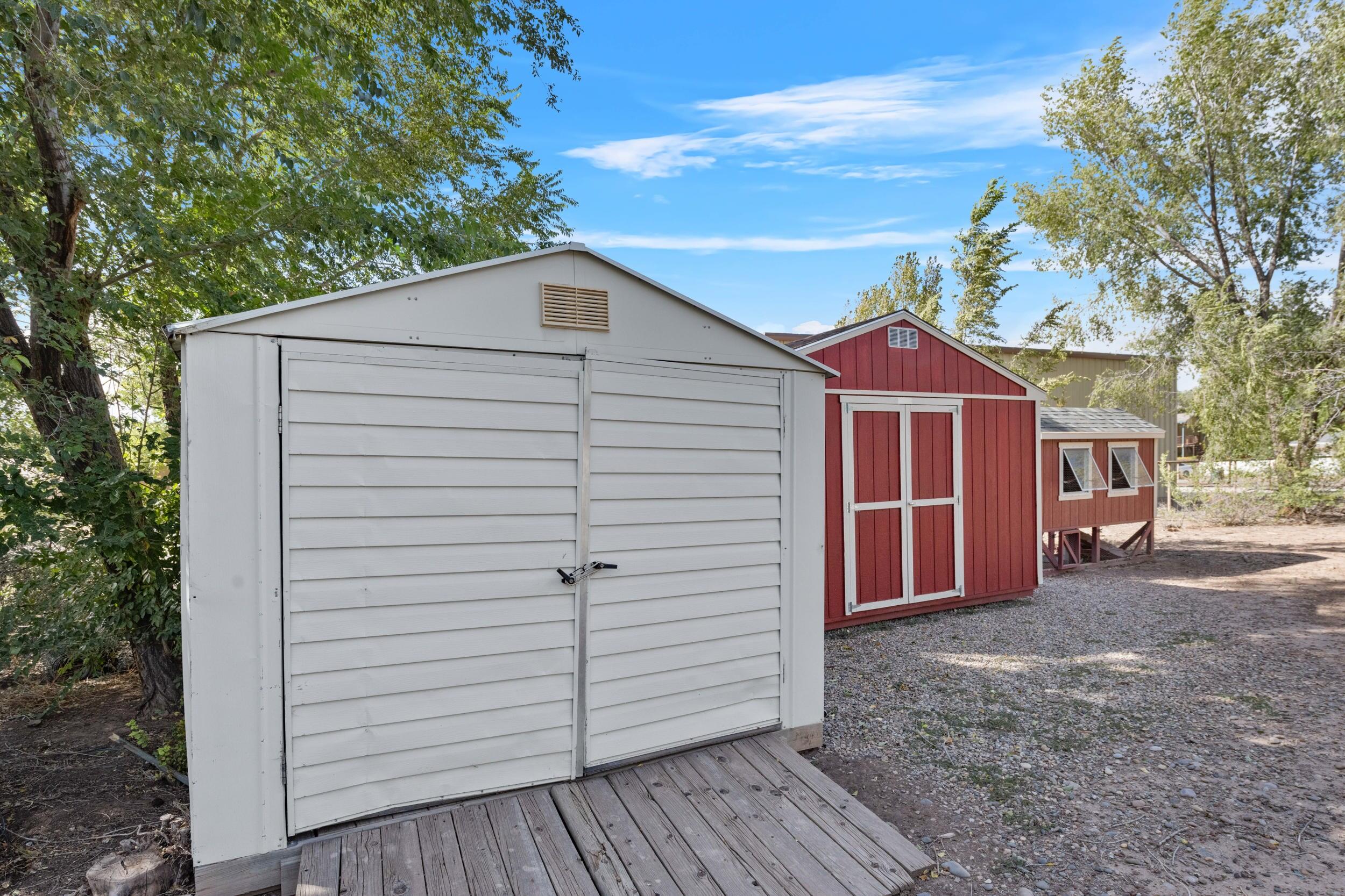 1935 Wasmer Circle, Bosque Farms, New Mexico image 44