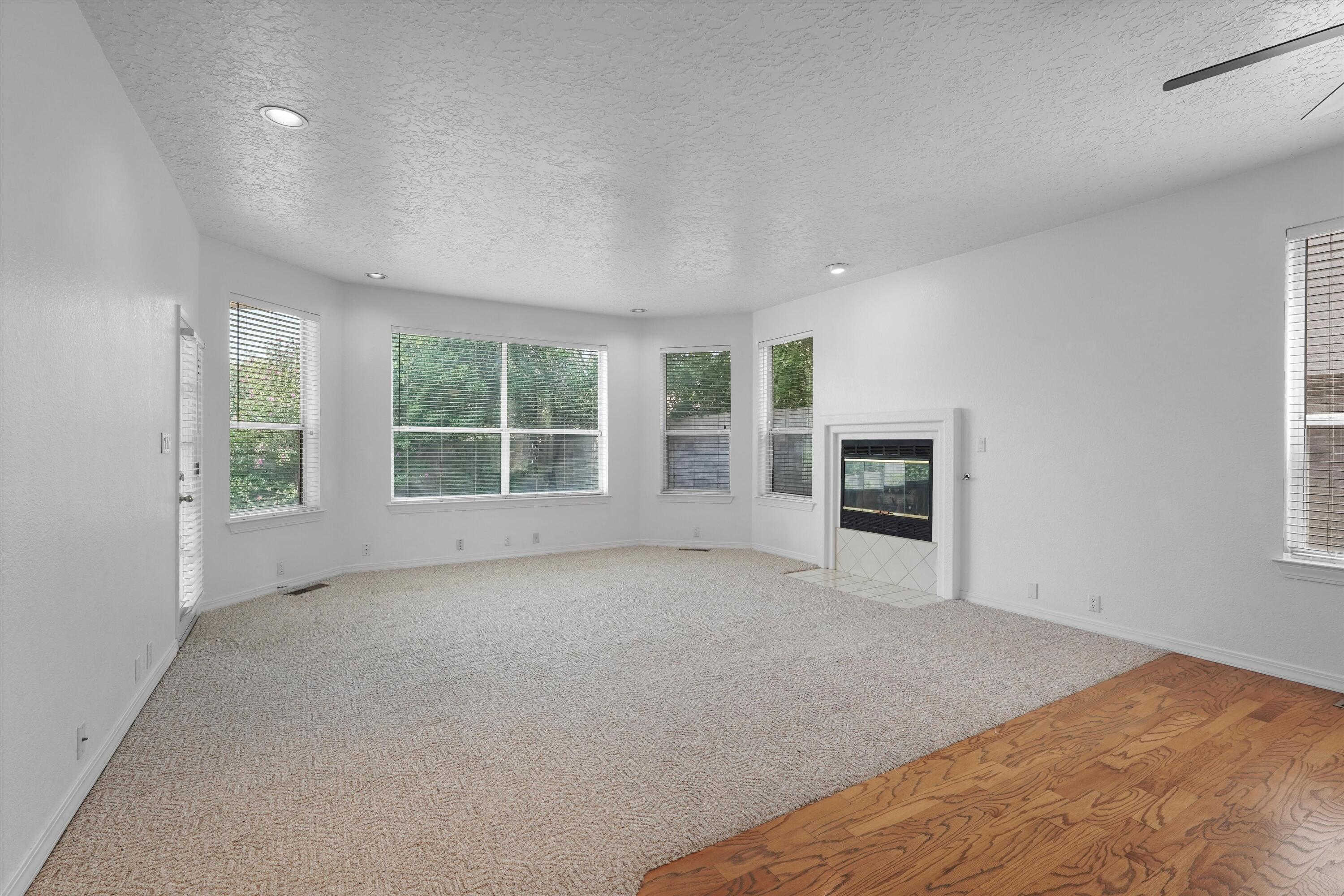 12309 La Vista Grande Drive NE