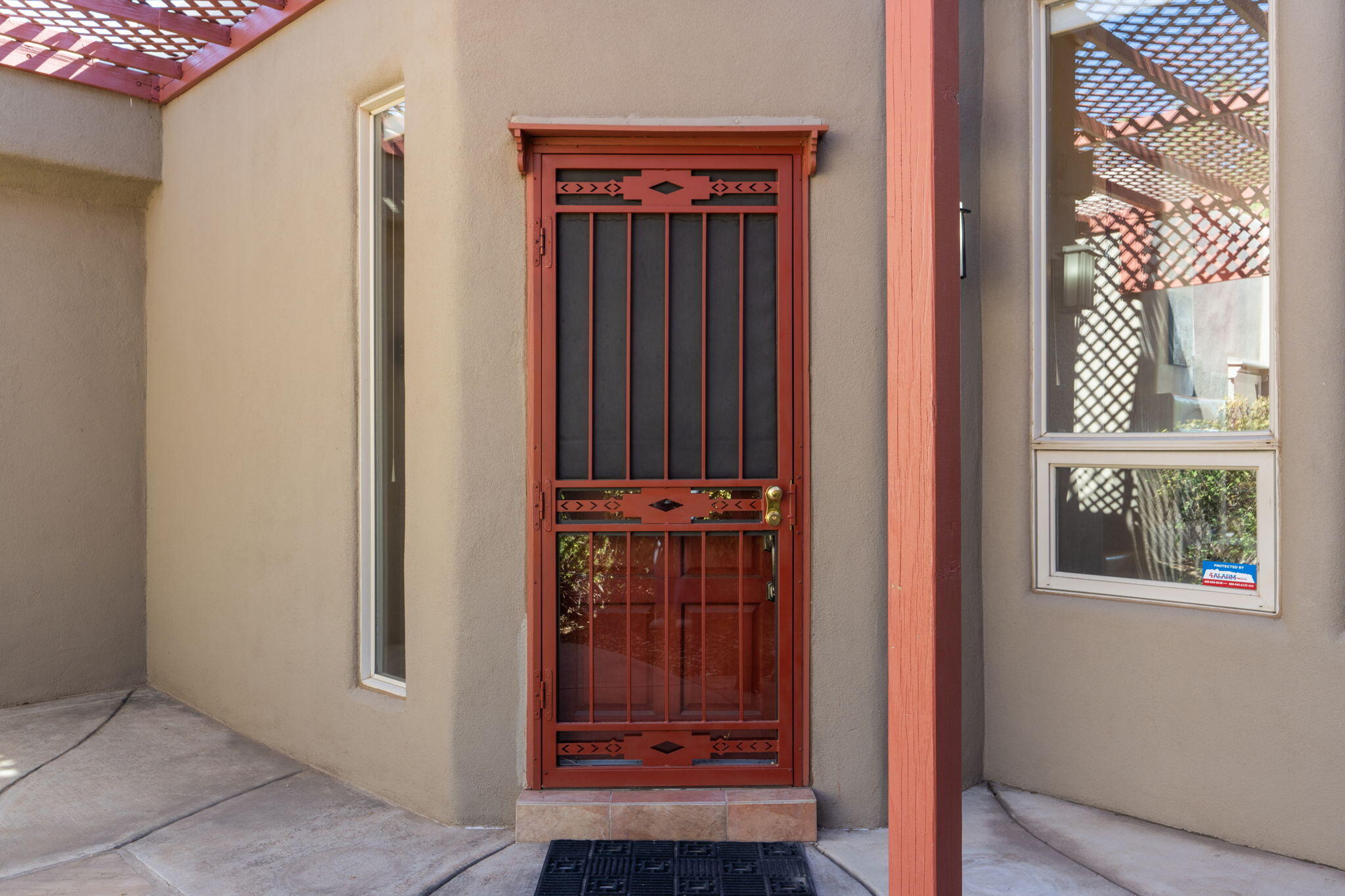 500 Laguna Seca Lane NW