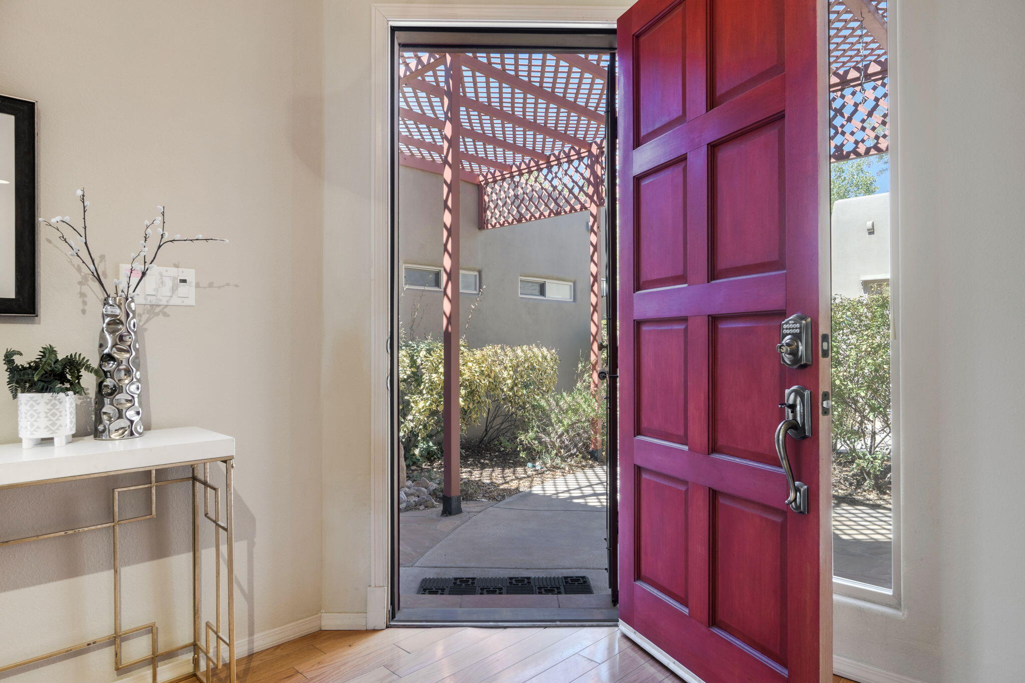 500 Laguna Seca Lane NW