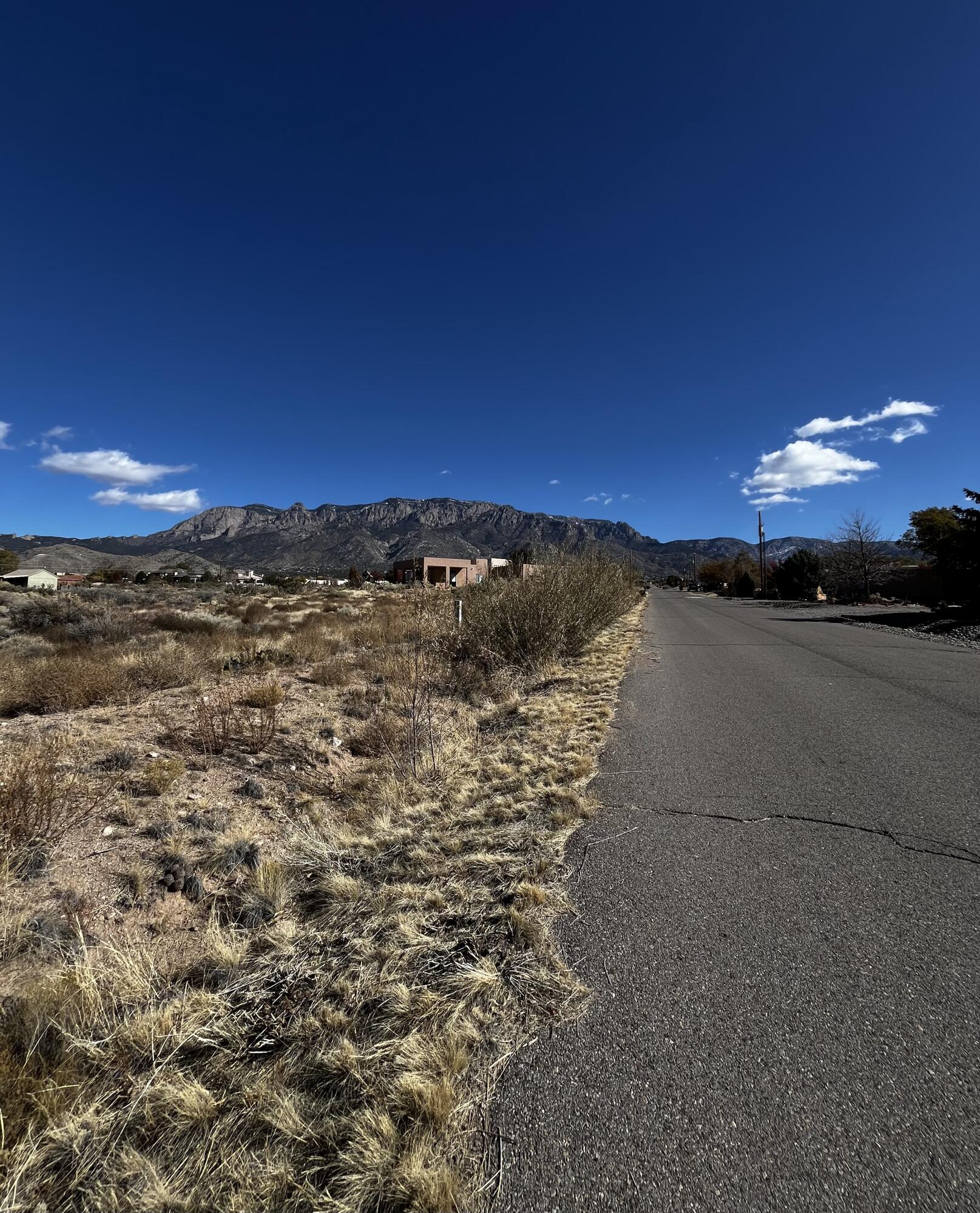 Oakland Avenue, Albuquerque, New Mexico image 1