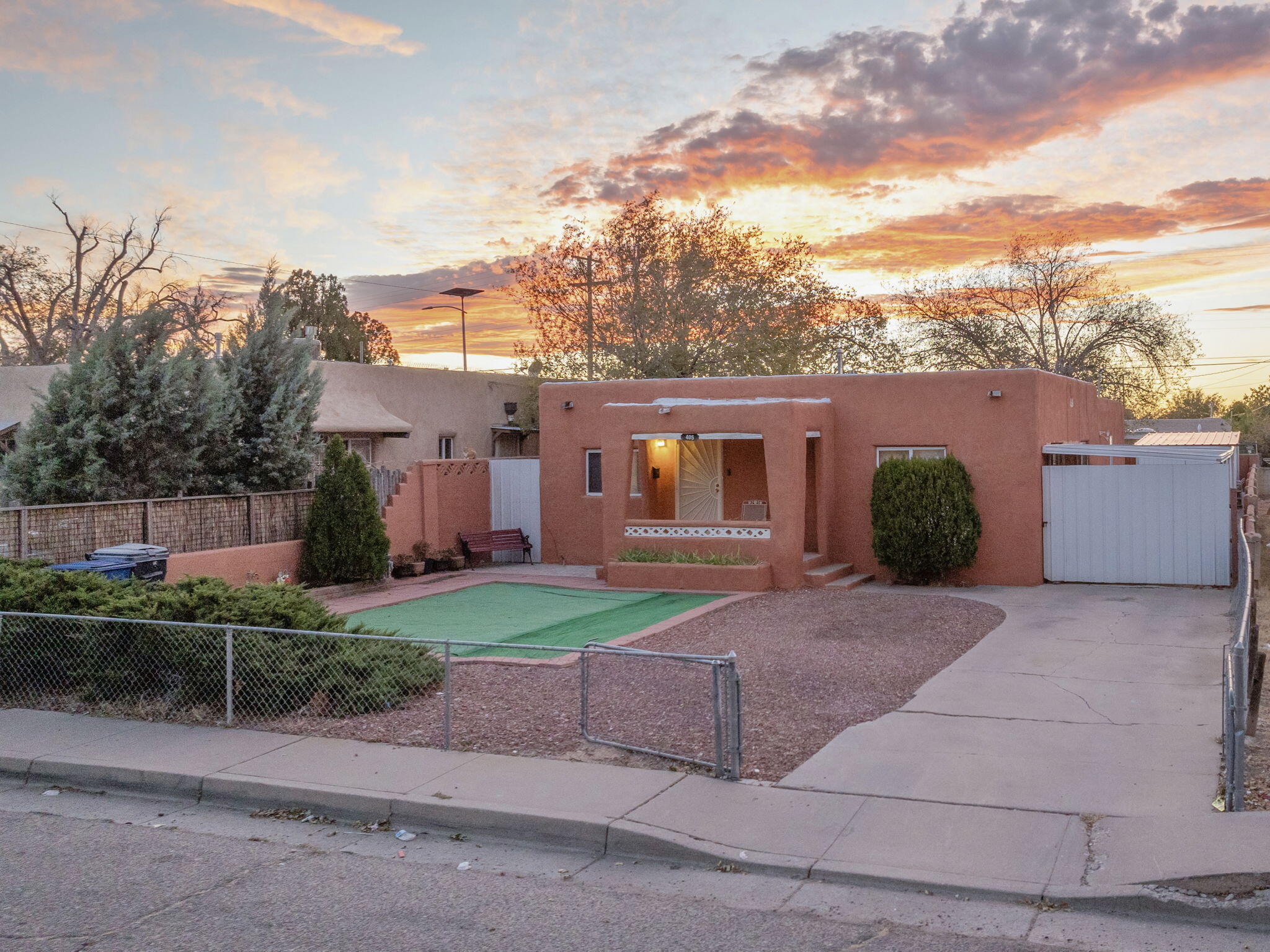 405 Rhode Island Street, Albuquerque, New Mexico image 1